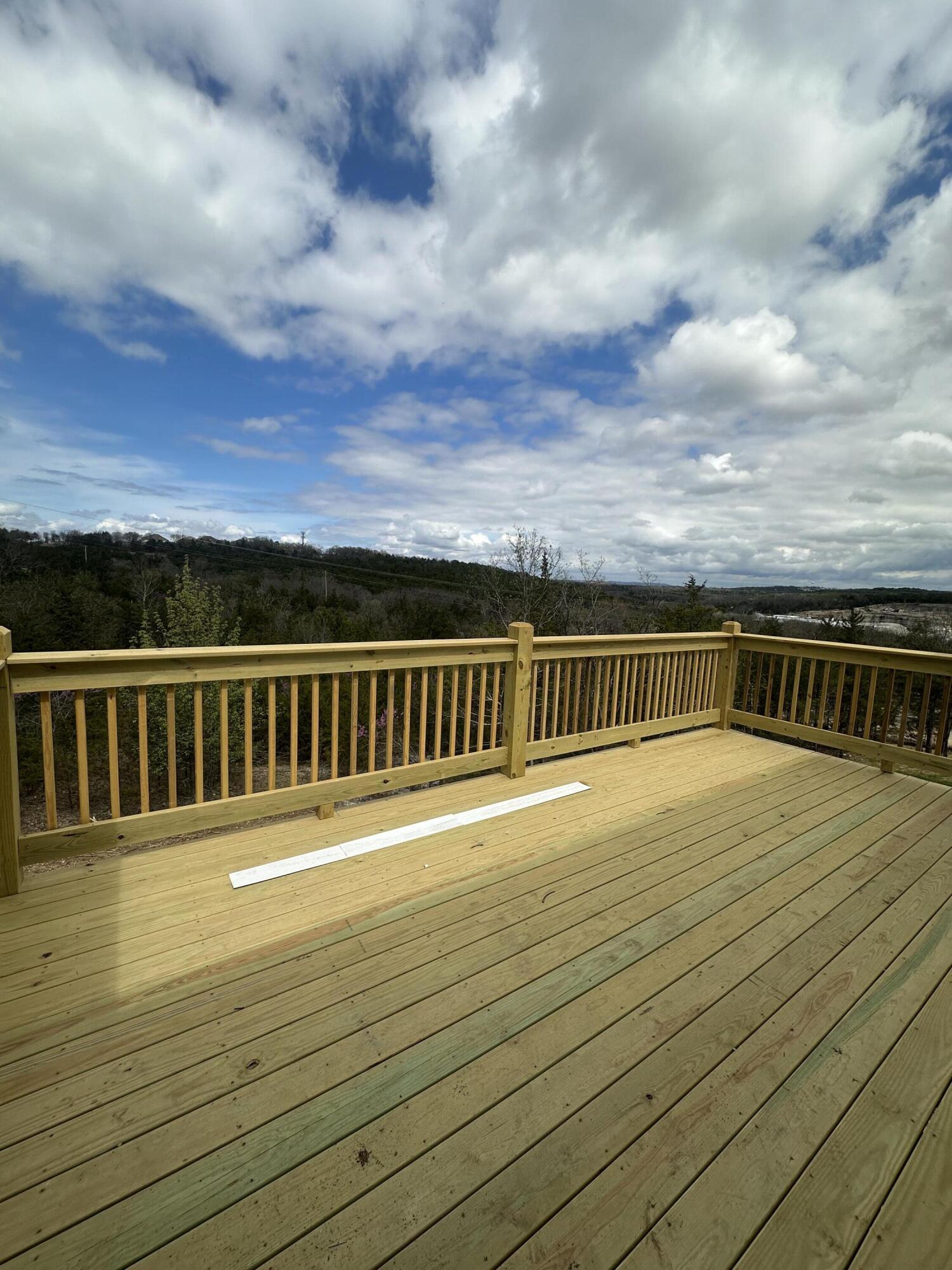 551 Pine Woods Village Drive Property Photo 12