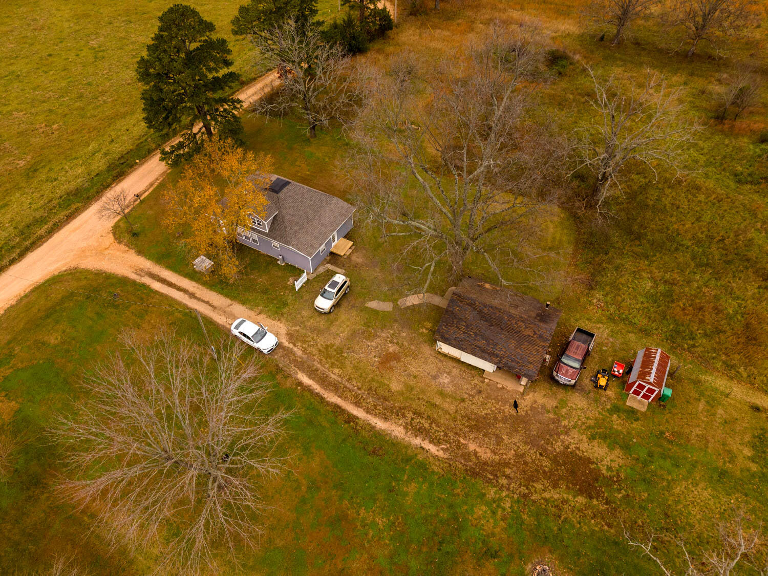 8806 County Road 9460 Property Photo 36