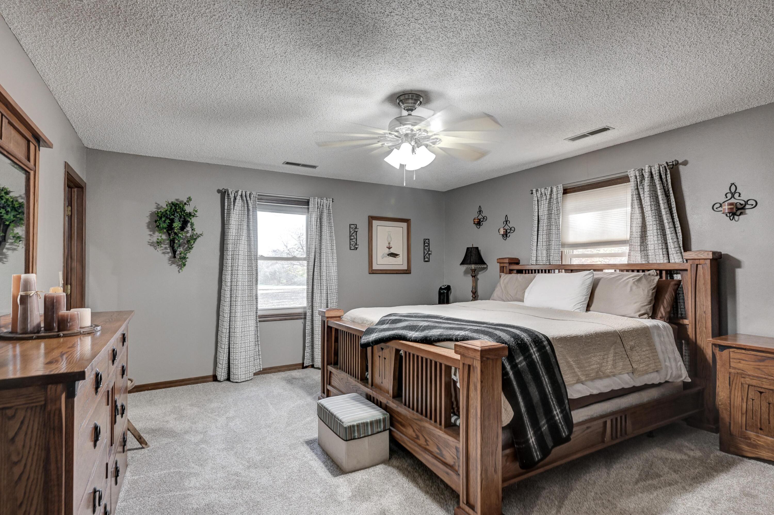 1272 Timberline Lane Property Photo 10
