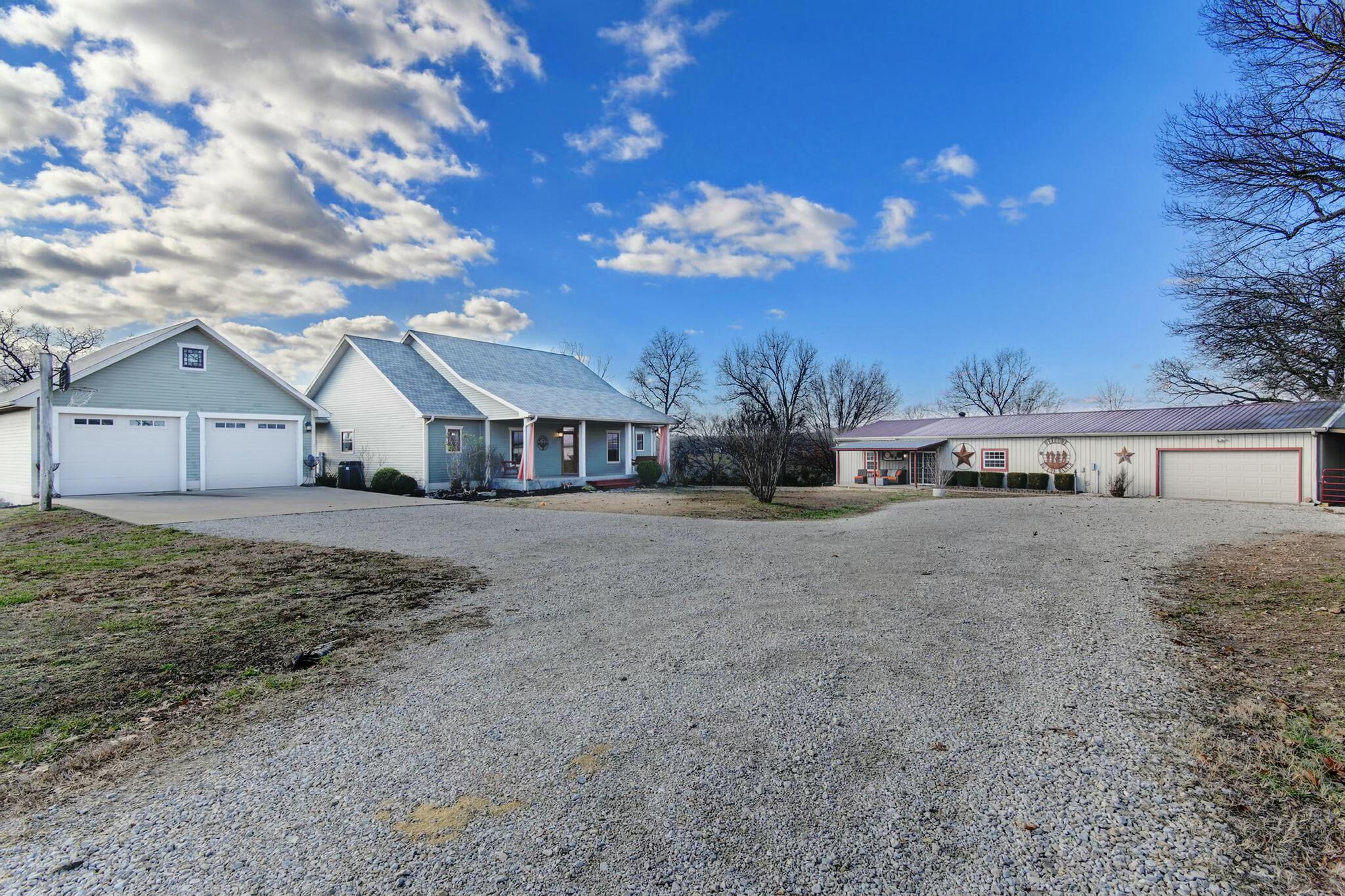 720 Yandell Cove Road Property Photo 2