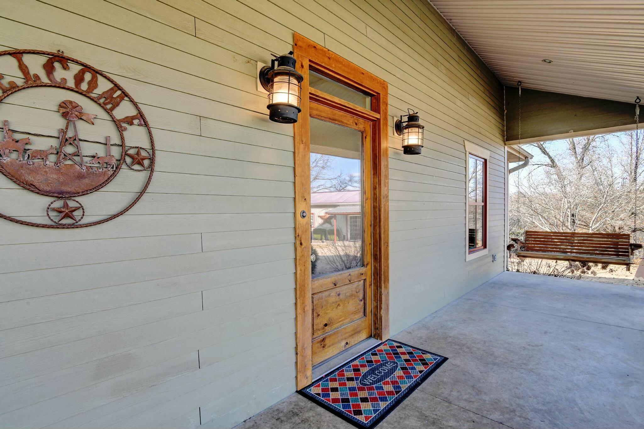 720 Yandell Cove Road Property Photo 4