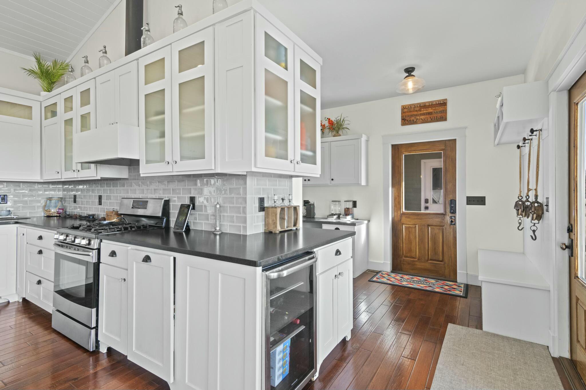 720 Yandell Cove Road Property Photo 15
