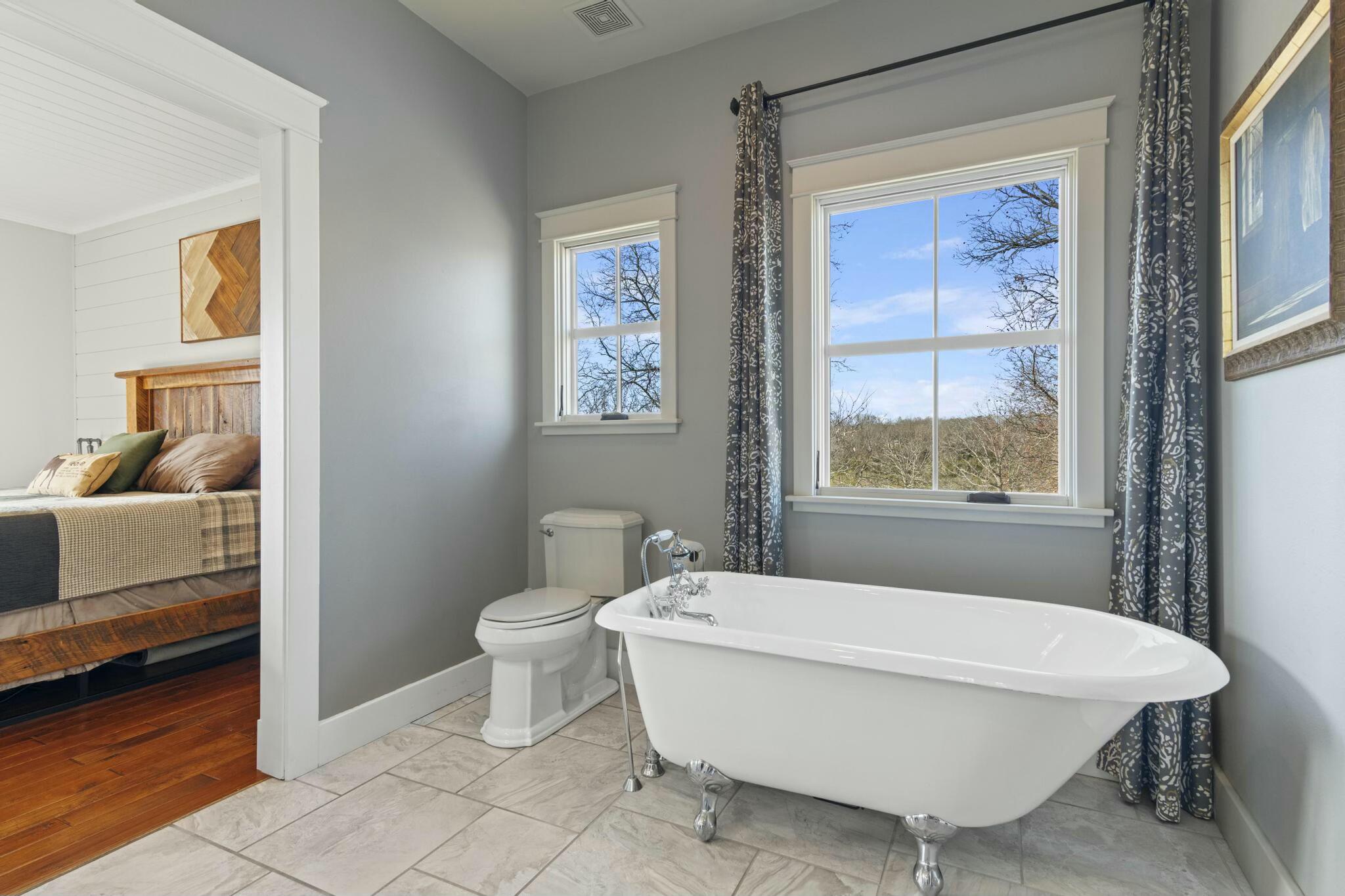 720 Yandell Cove Road Property Photo 19