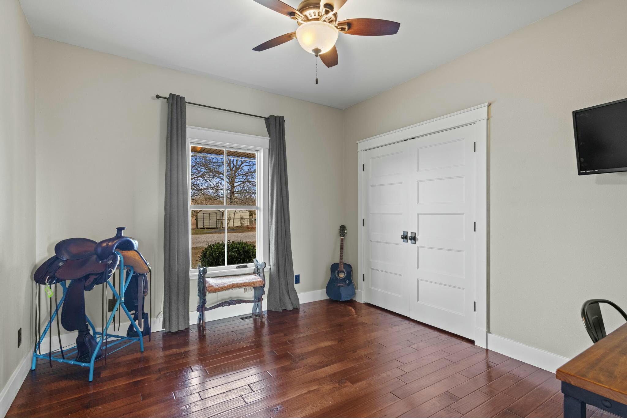 720 Yandell Cove Road Property Photo 21