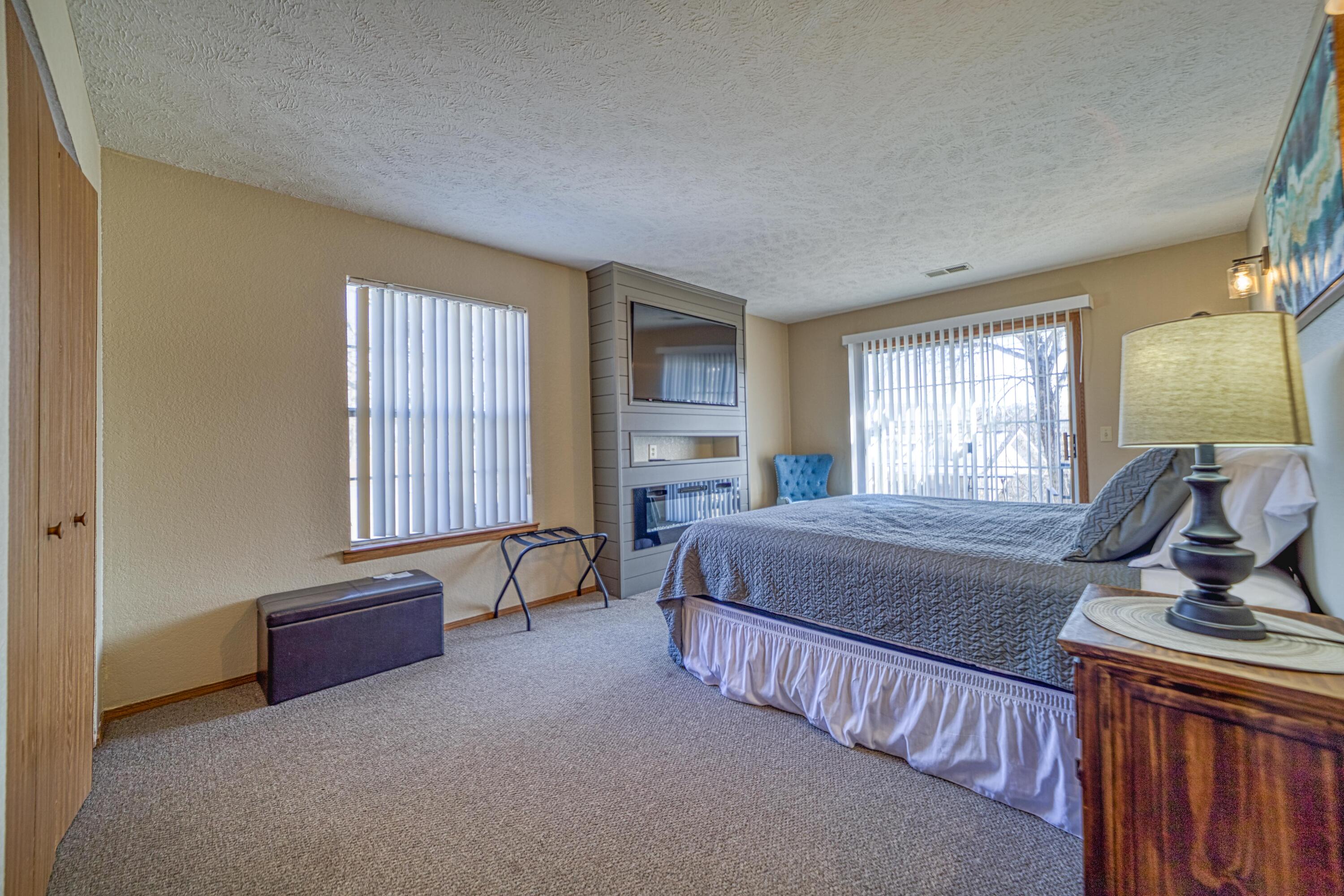 4 Memory Lane Property Photo 9
