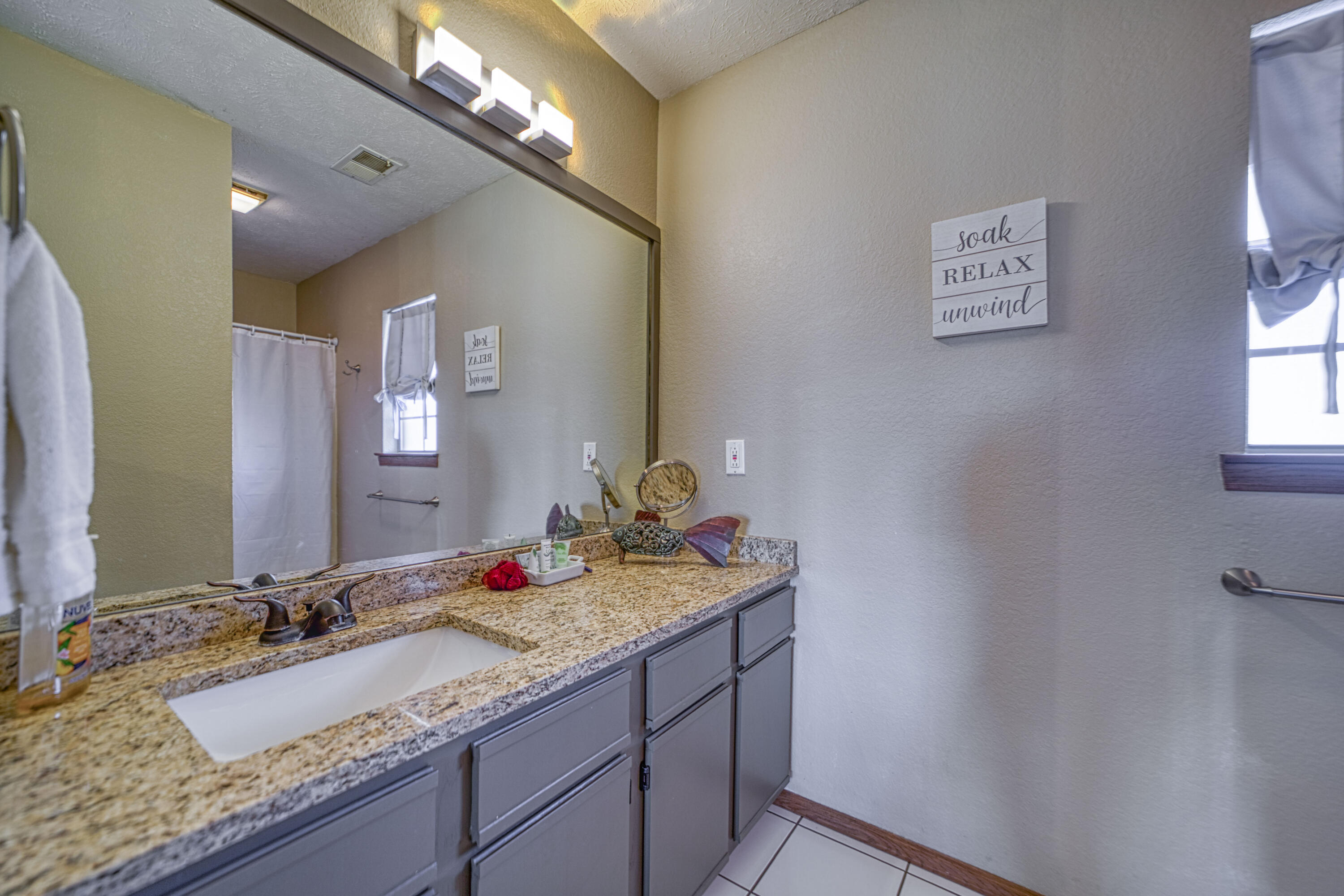 4 Memory Lane Property Photo 12