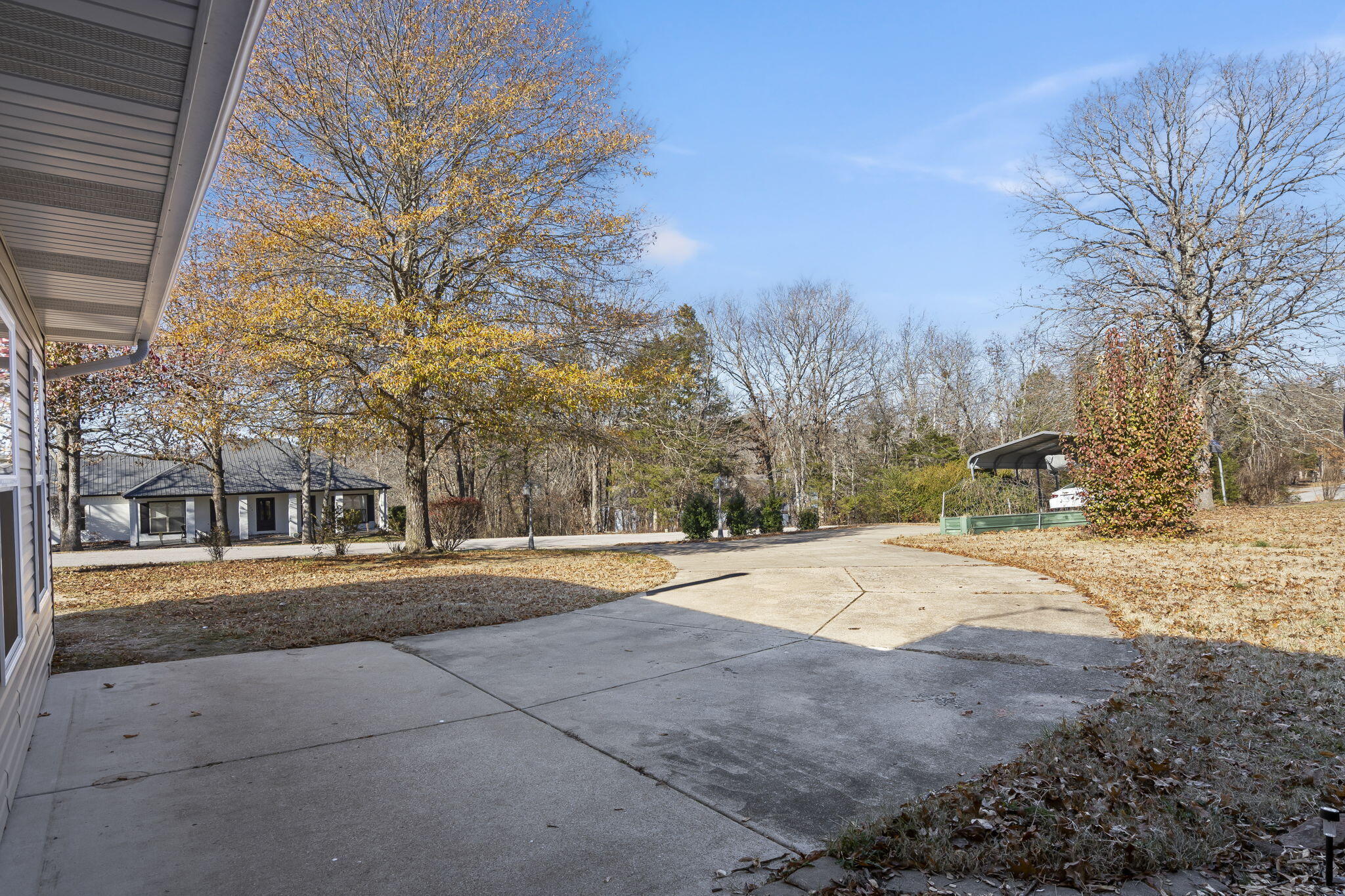 245 Country Hills Drive Property Photo 35