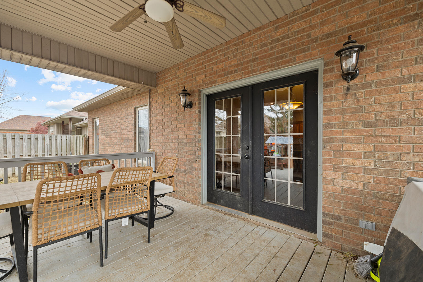 627 North Rockingham Avenue Property Photo 15