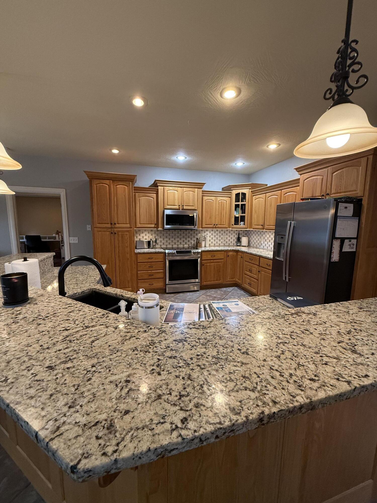 627 North Rockingham Avenue Property Photo 21