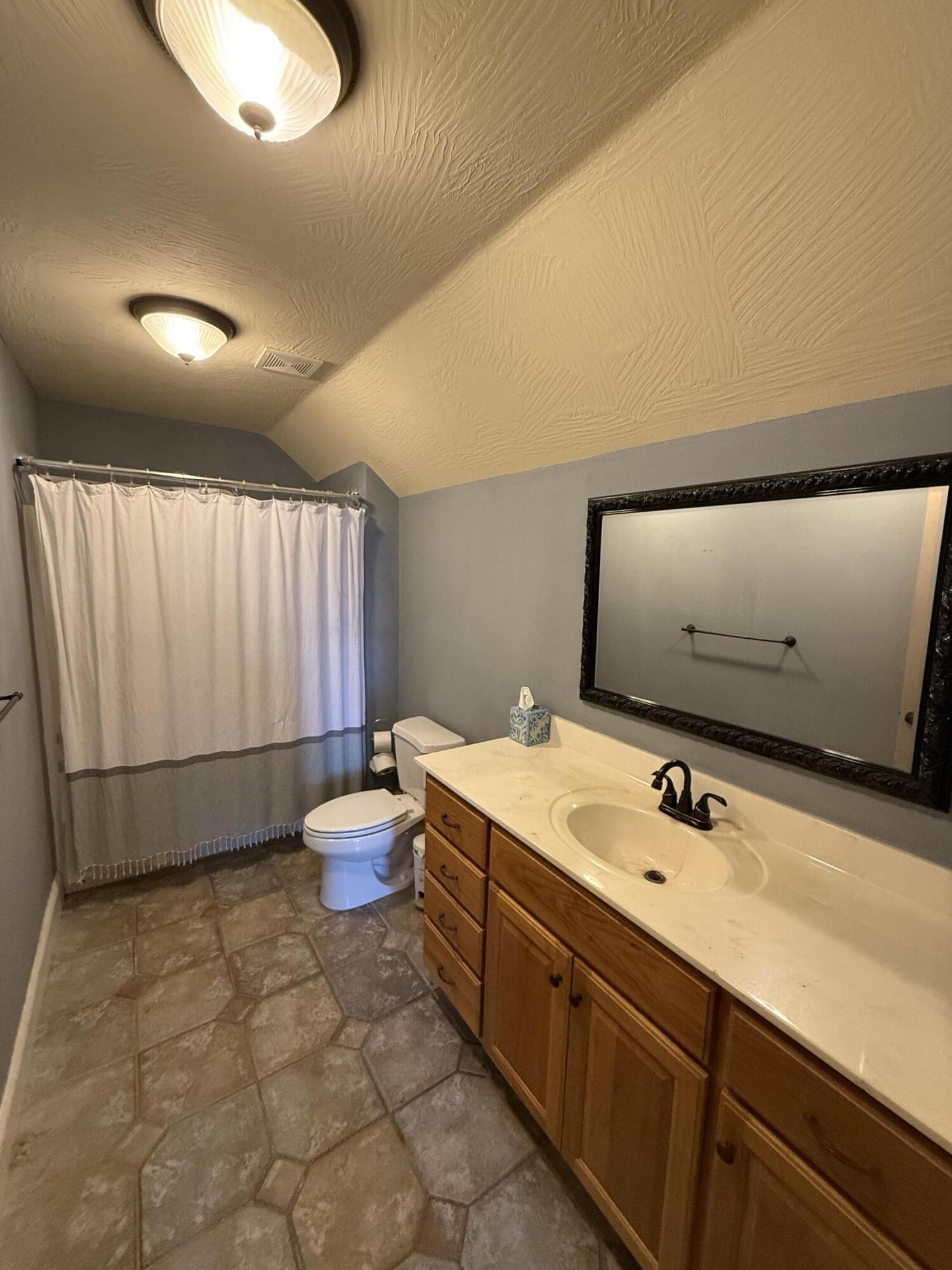 627 North Rockingham Avenue Property Photo 26