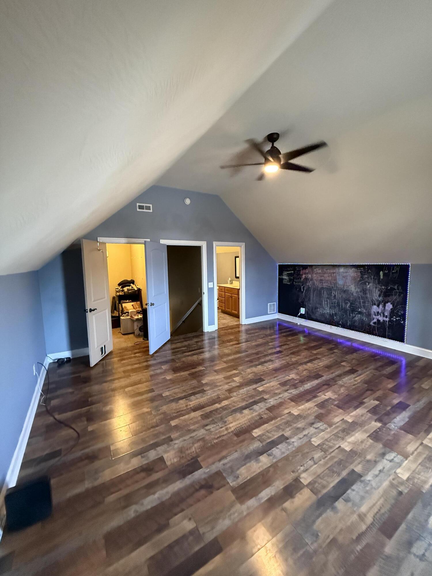 627 North Rockingham Avenue Property Photo 27