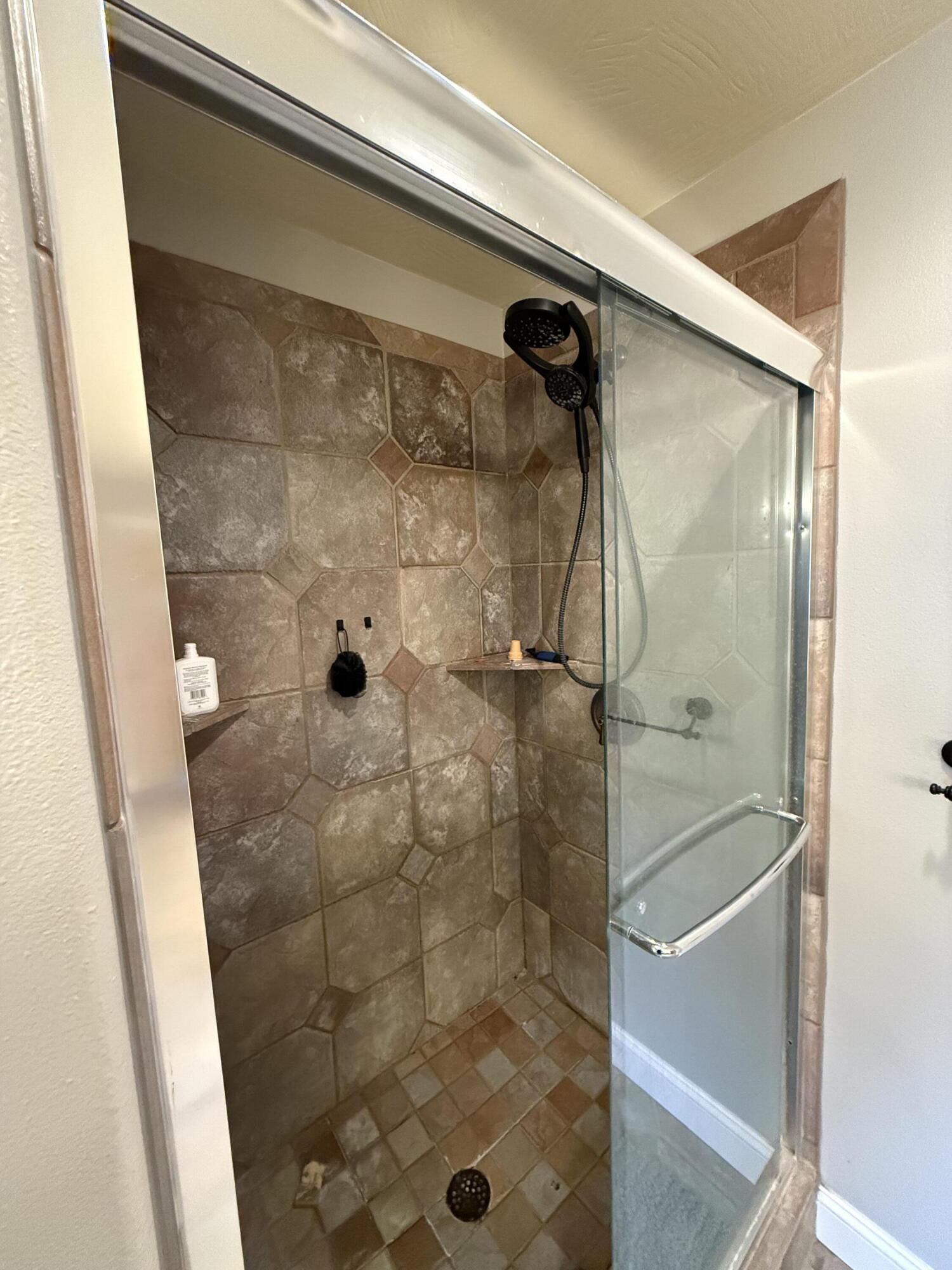 627 North Rockingham Avenue Property Photo 33