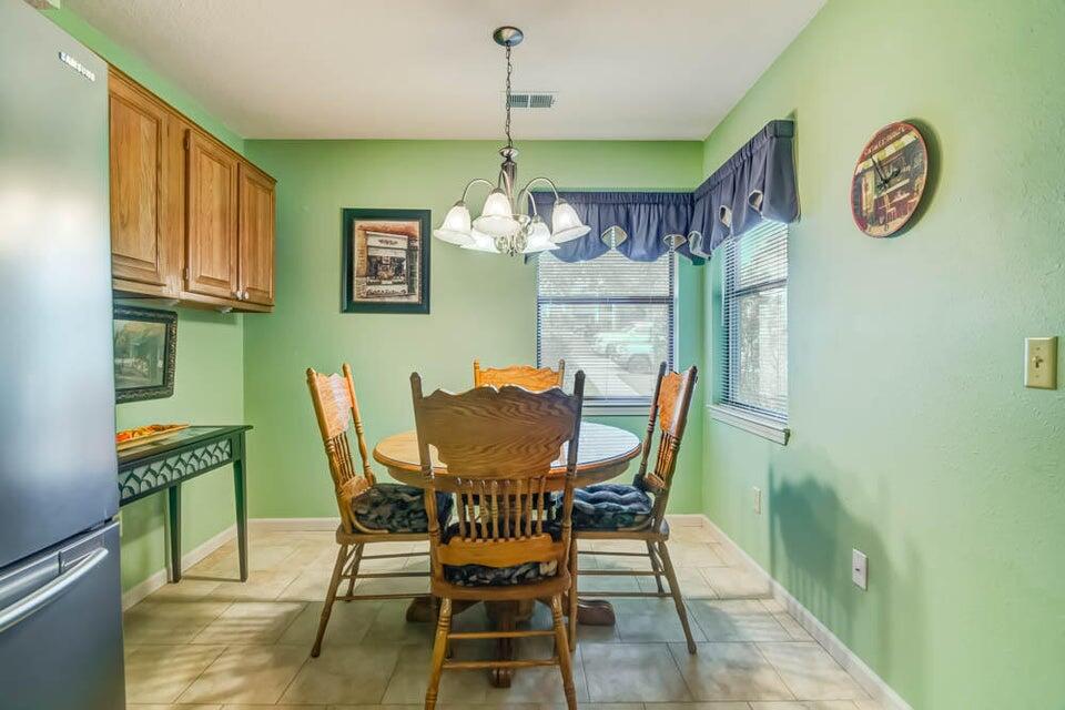 280 Wimbledon Drive Property Photo 7