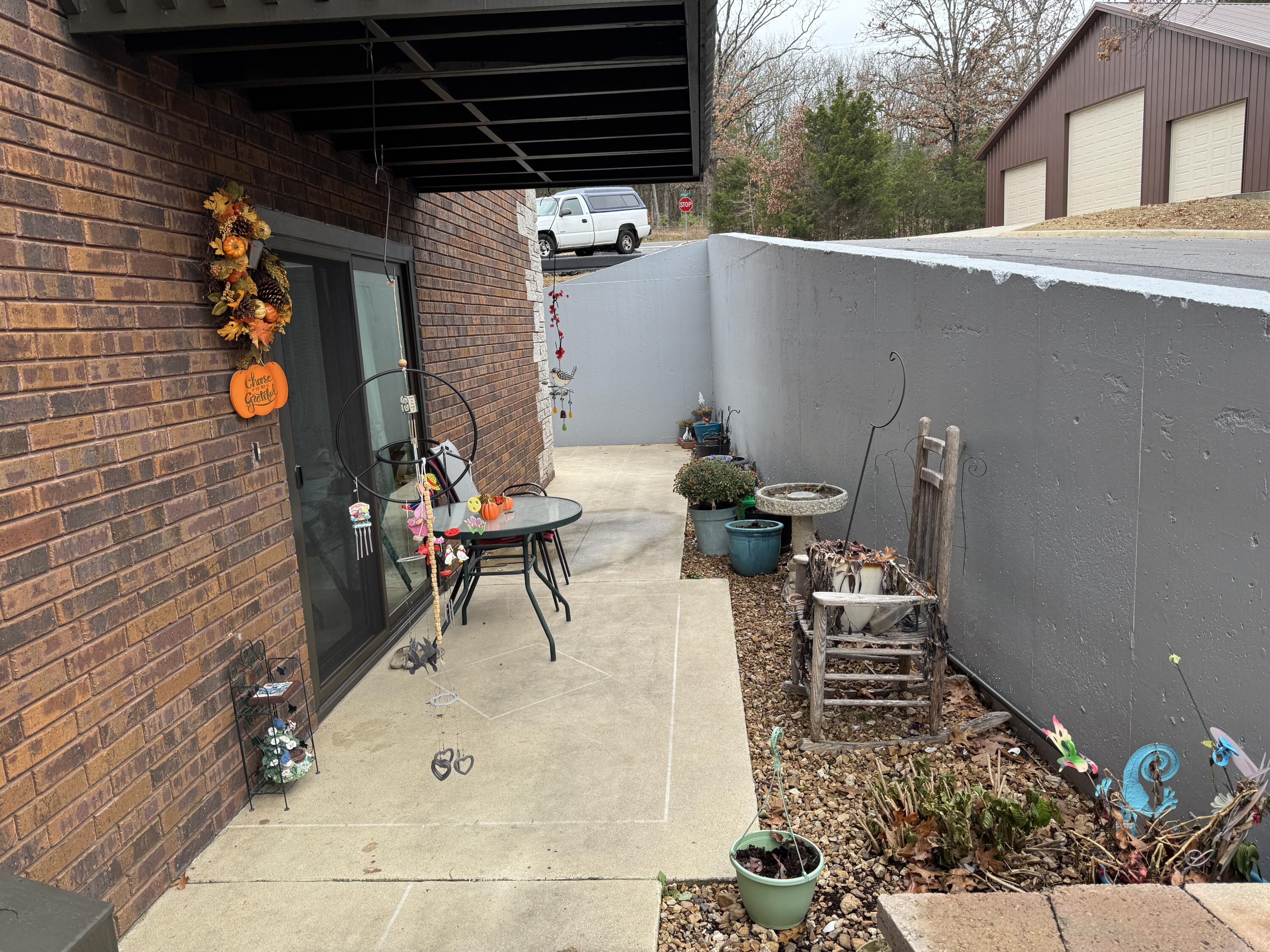 180 Wilshire Drive Property Photo 16