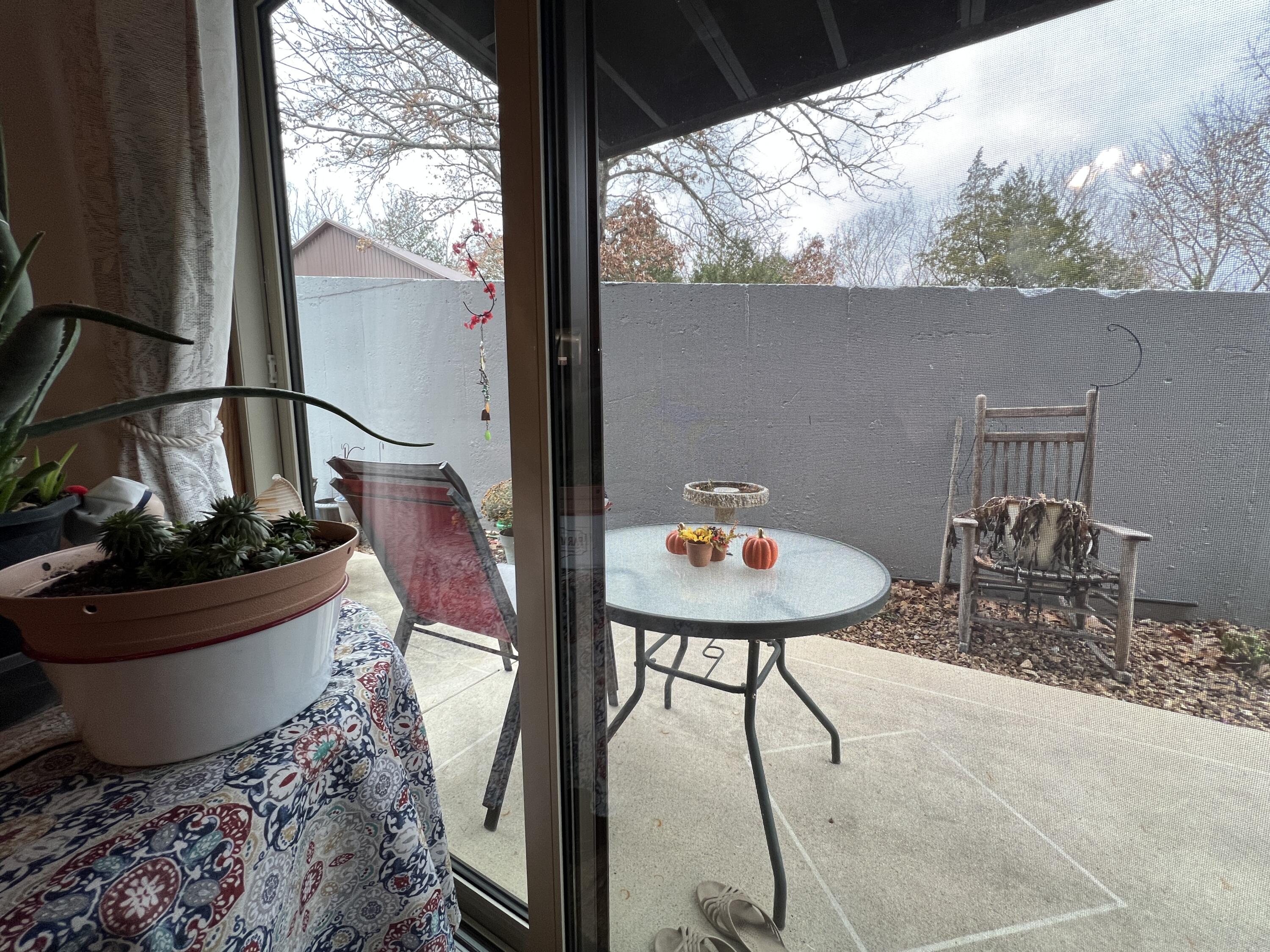180 Wilshire Drive Property Photo 17
