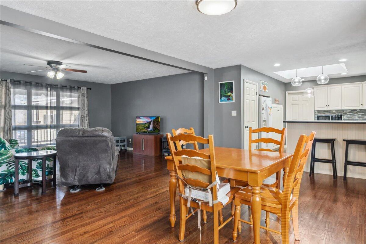 3828 North Farm Road 115 Property Photo 14