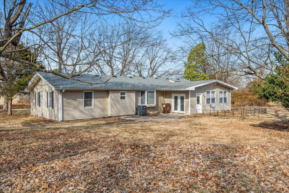3828 North Farm Road 115 Property Photo 32