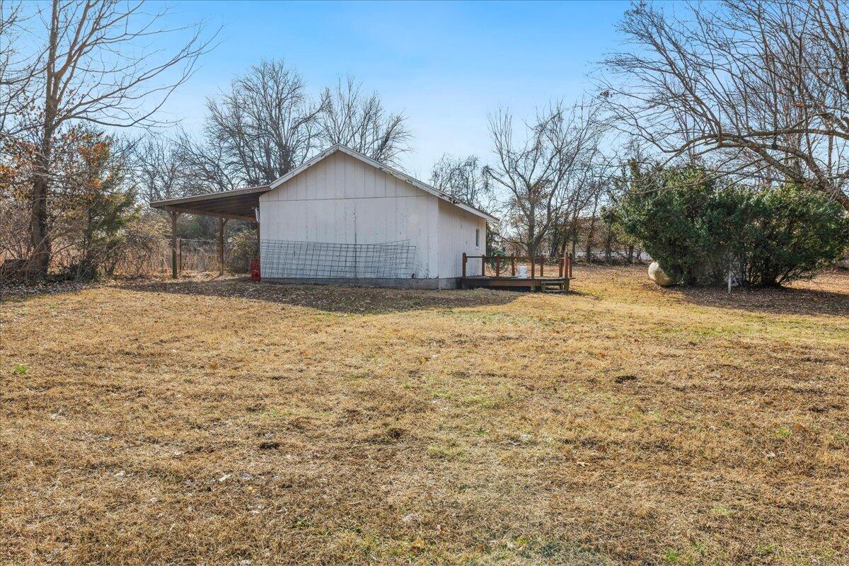 3828 North Farm Road 115 Property Photo 35