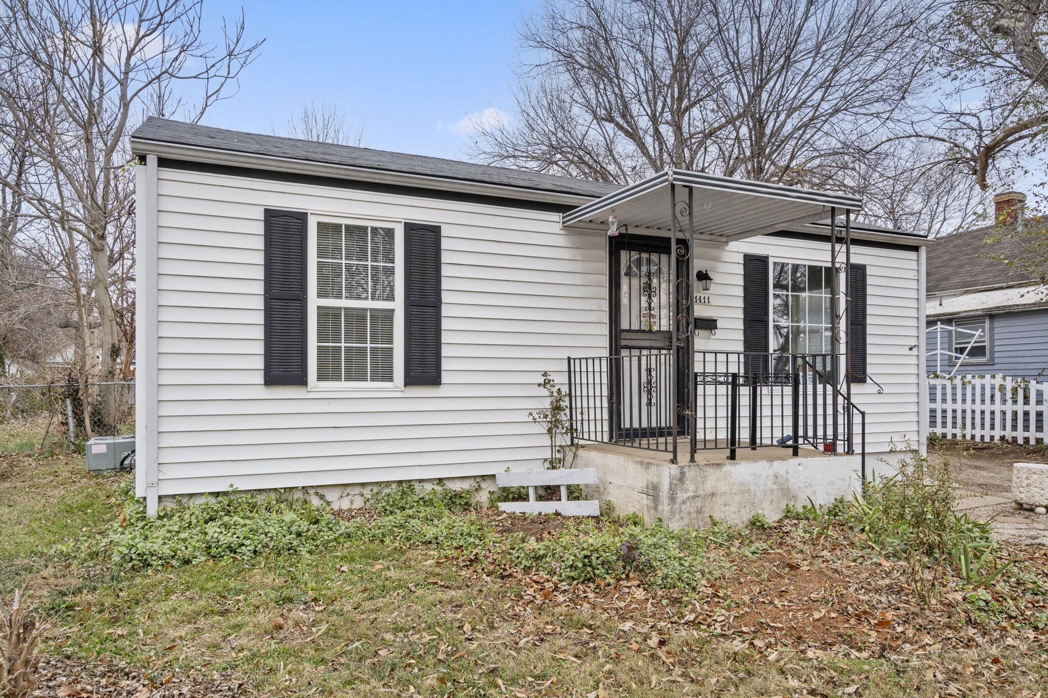 1411 West Webster Street Property Photo 2