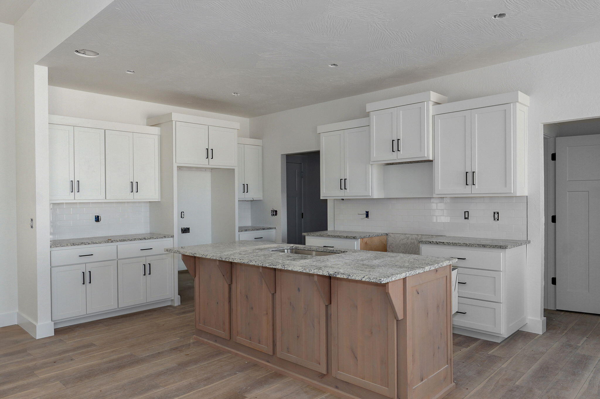 Lot 15 South Sycamore Avenue Property Photo 3