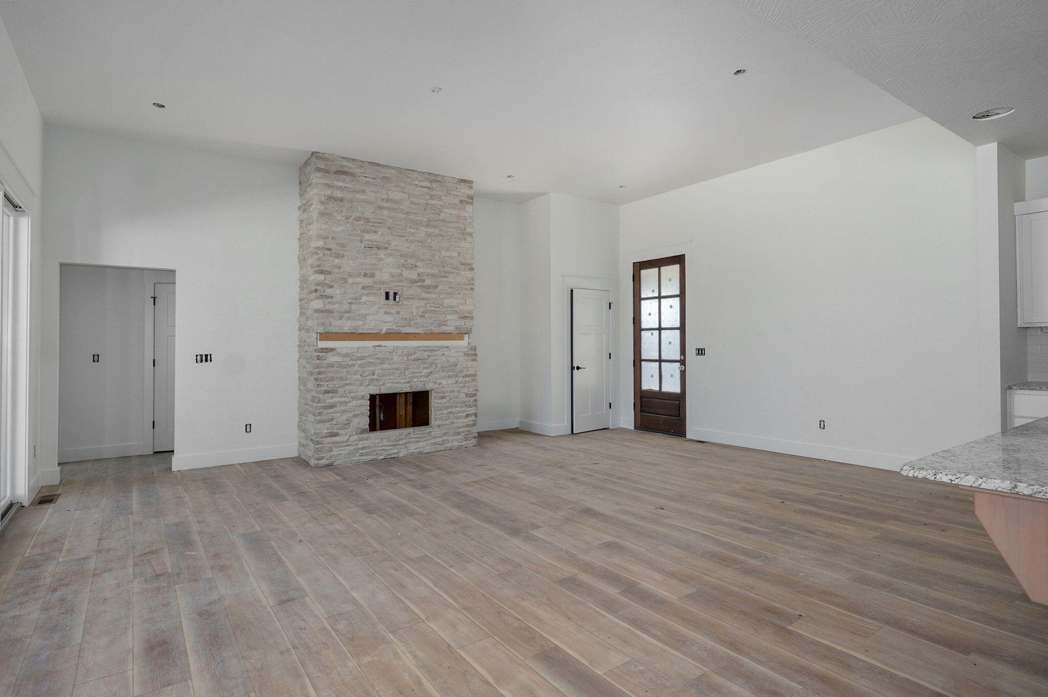 Lot 15 South Sycamore Avenue Property Photo 4