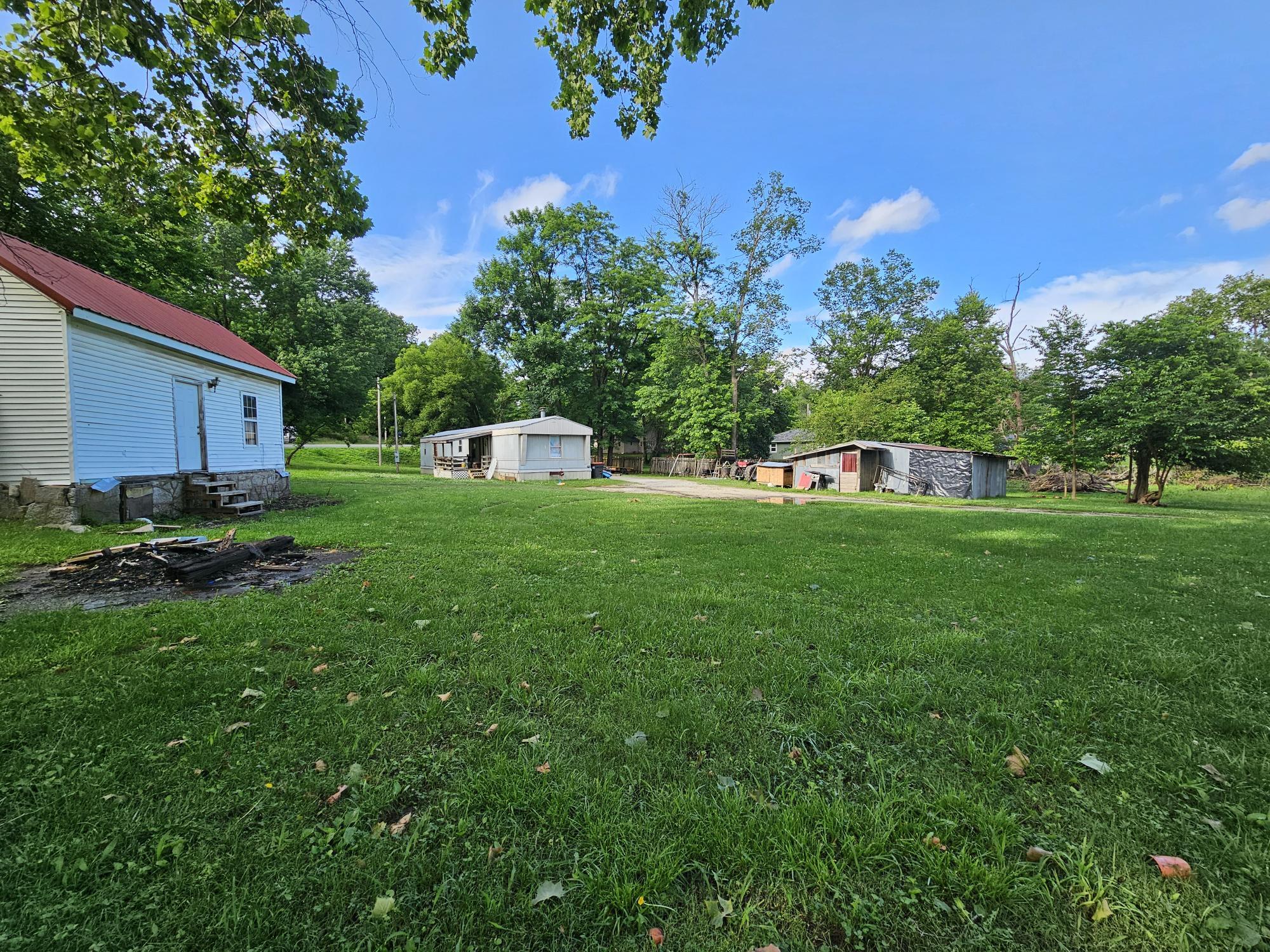 306/308 Jesse James Road Property Photo 6