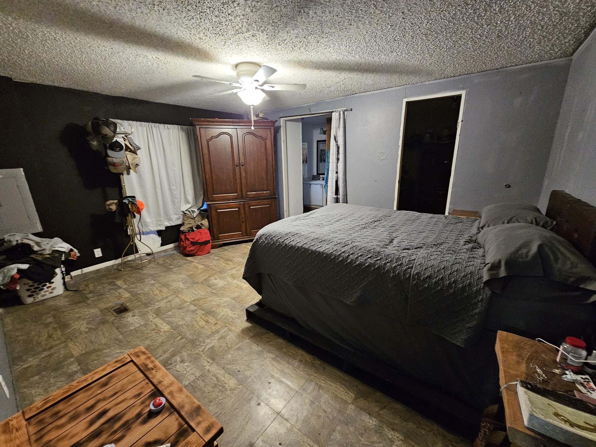 306/308 Jesse James Road Property Photo 16