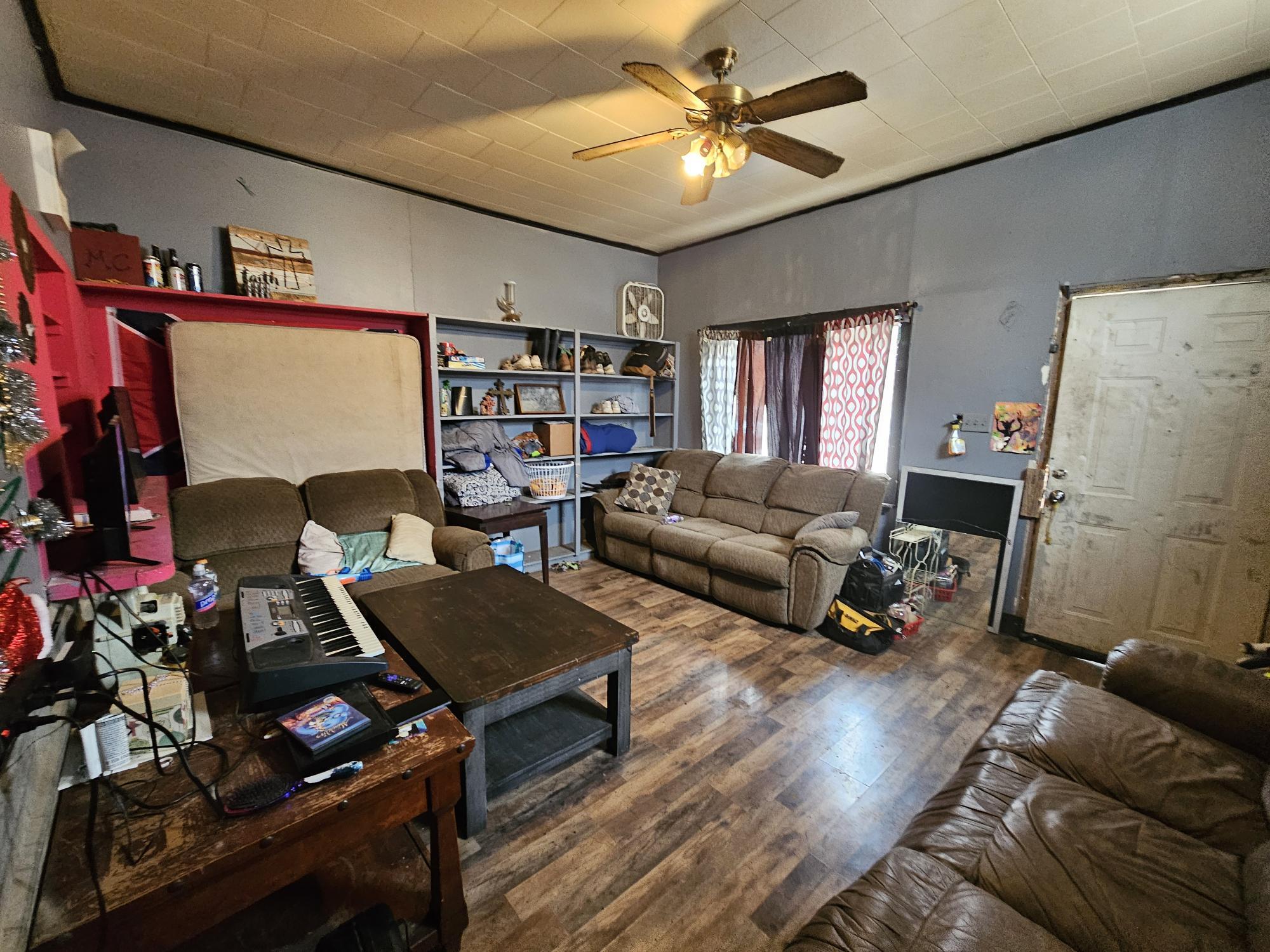 306/308 Jesse James Road Property Photo 20