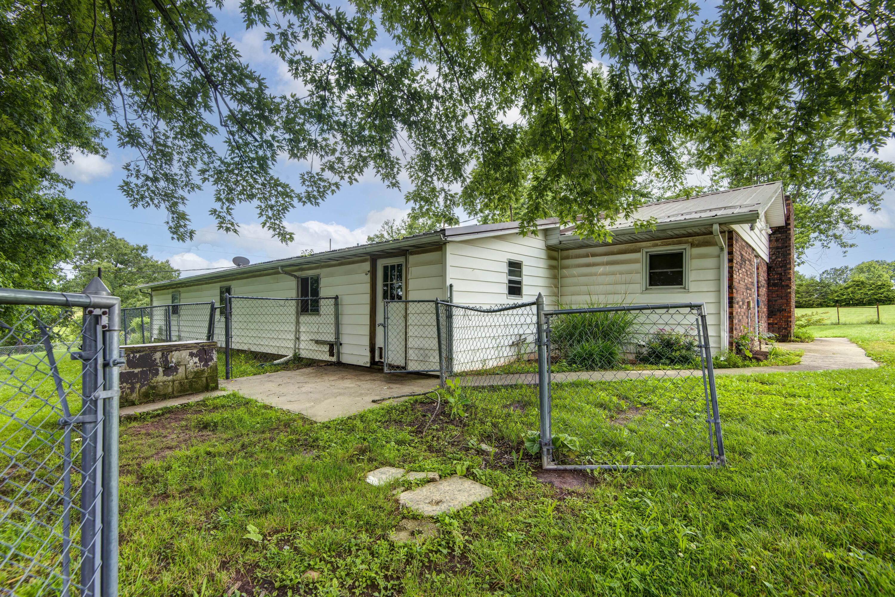 8101 State Highway A Property Photo 5