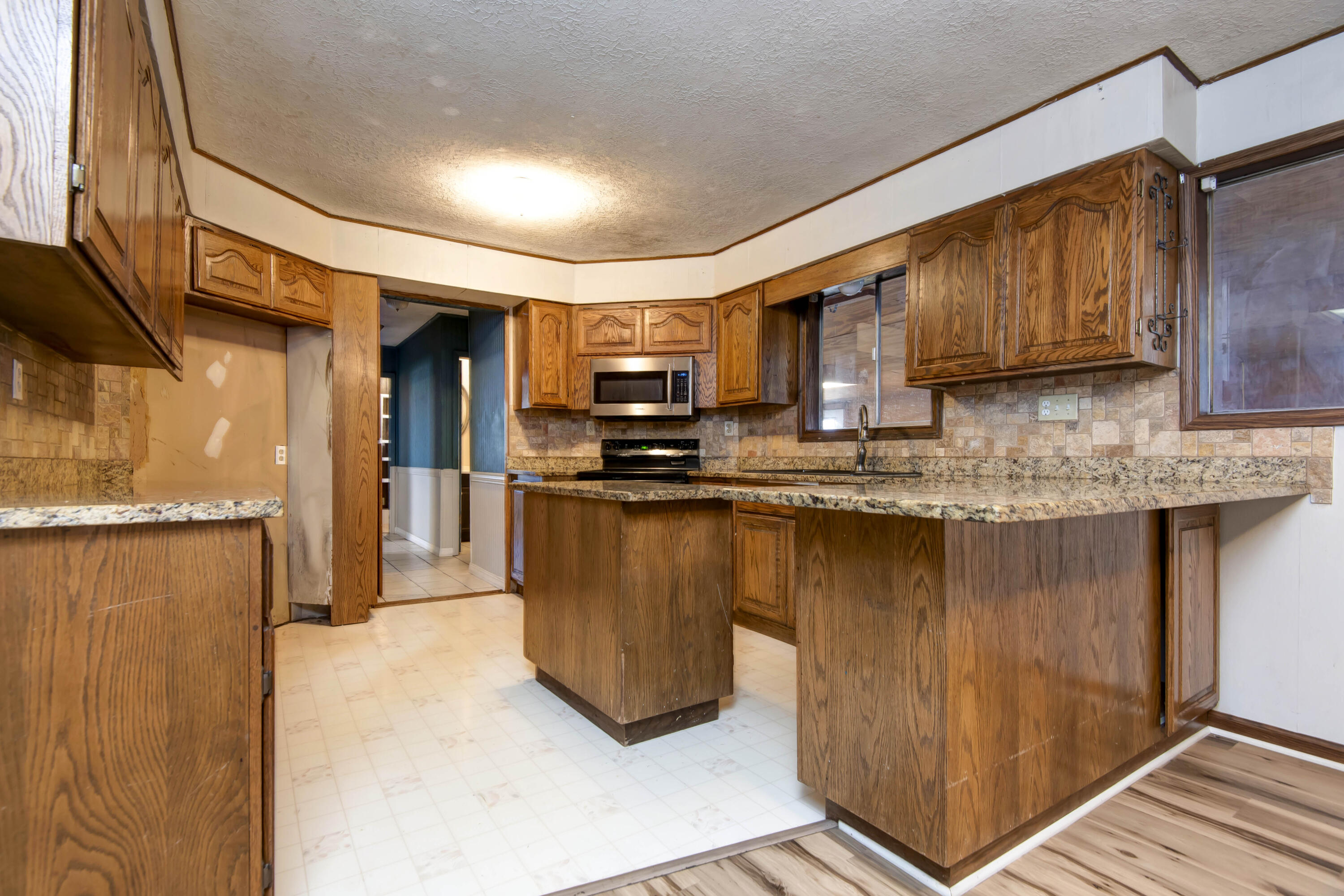 8101 State Highway A Property Photo 11