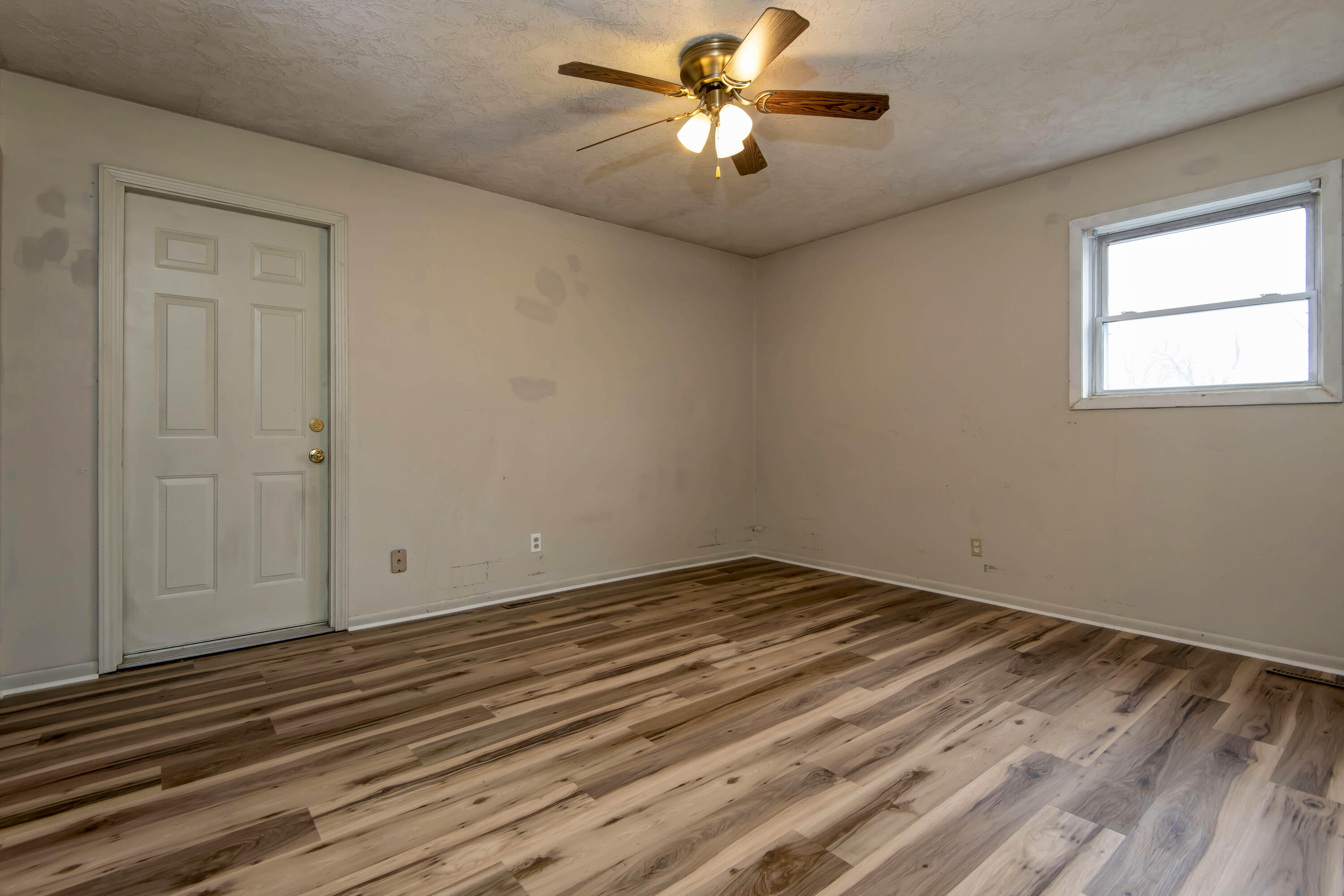 8101 State Highway A Property Photo 26