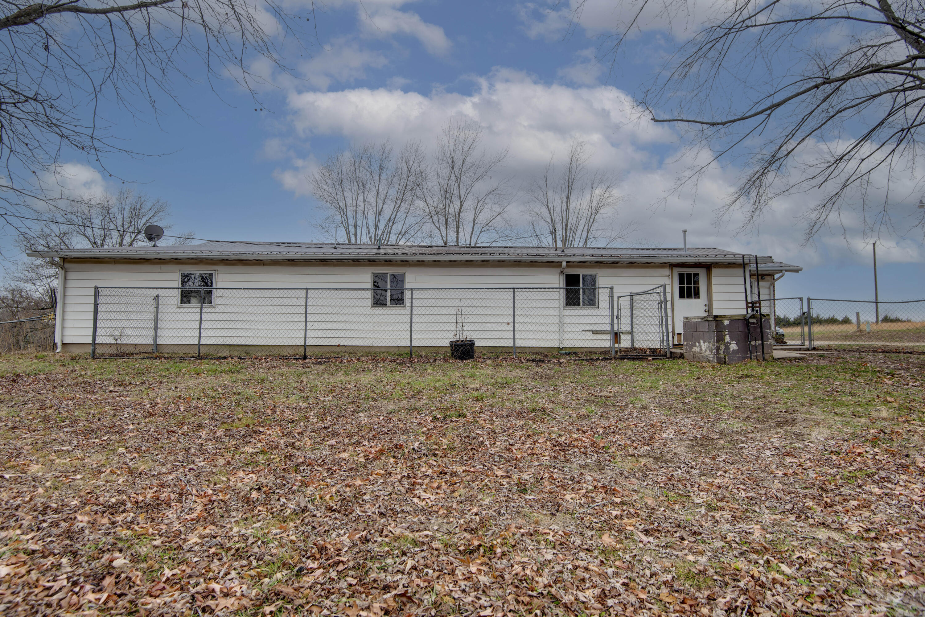 8101 State Highway A Property Photo 28