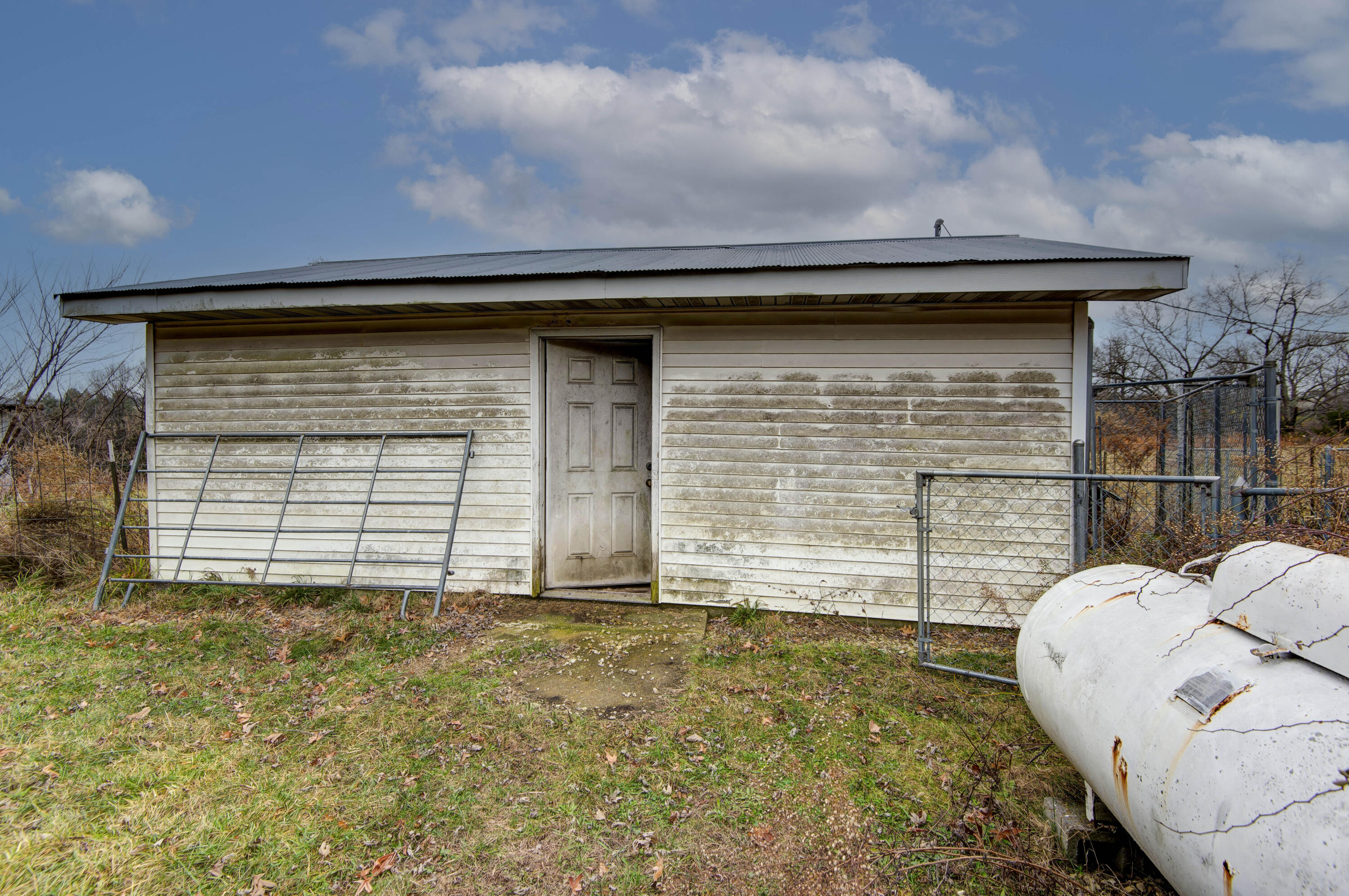 8101 State Highway A Property Photo 36