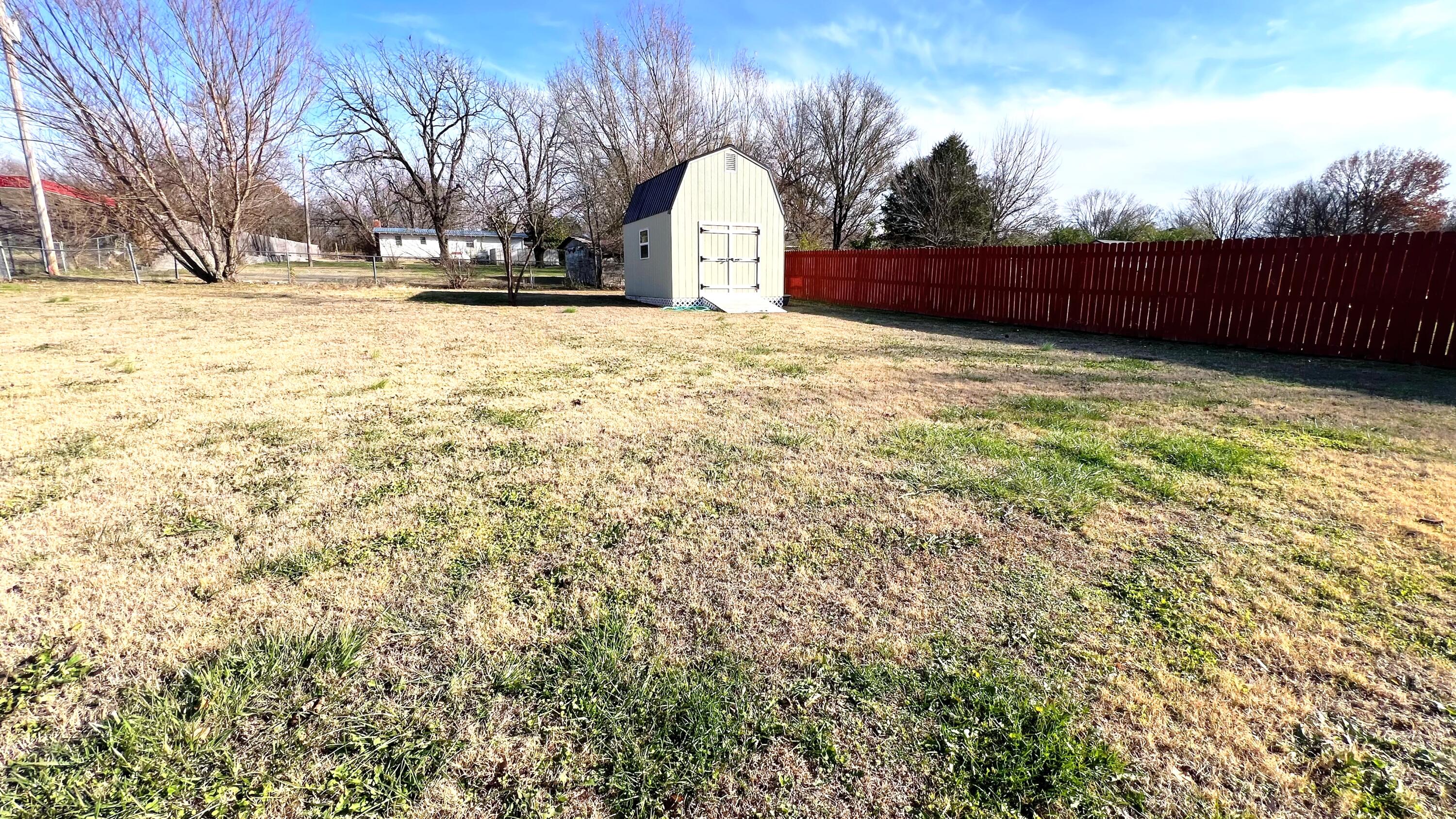 114 Redbud Lane Property Photo 4
