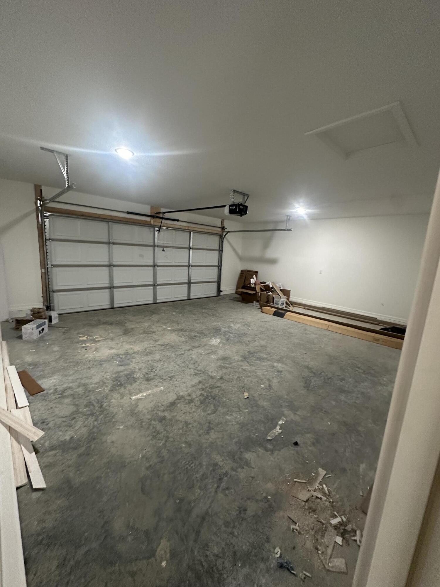 491 Pine Woods Village Drive Property Photo 14