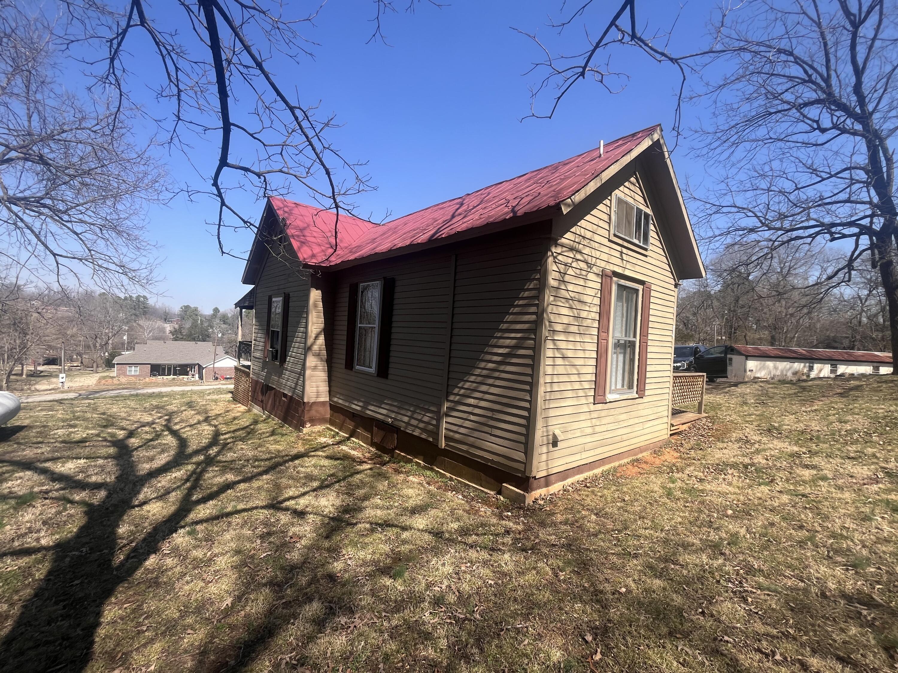 1210 Walker Avenue Property Photo 3