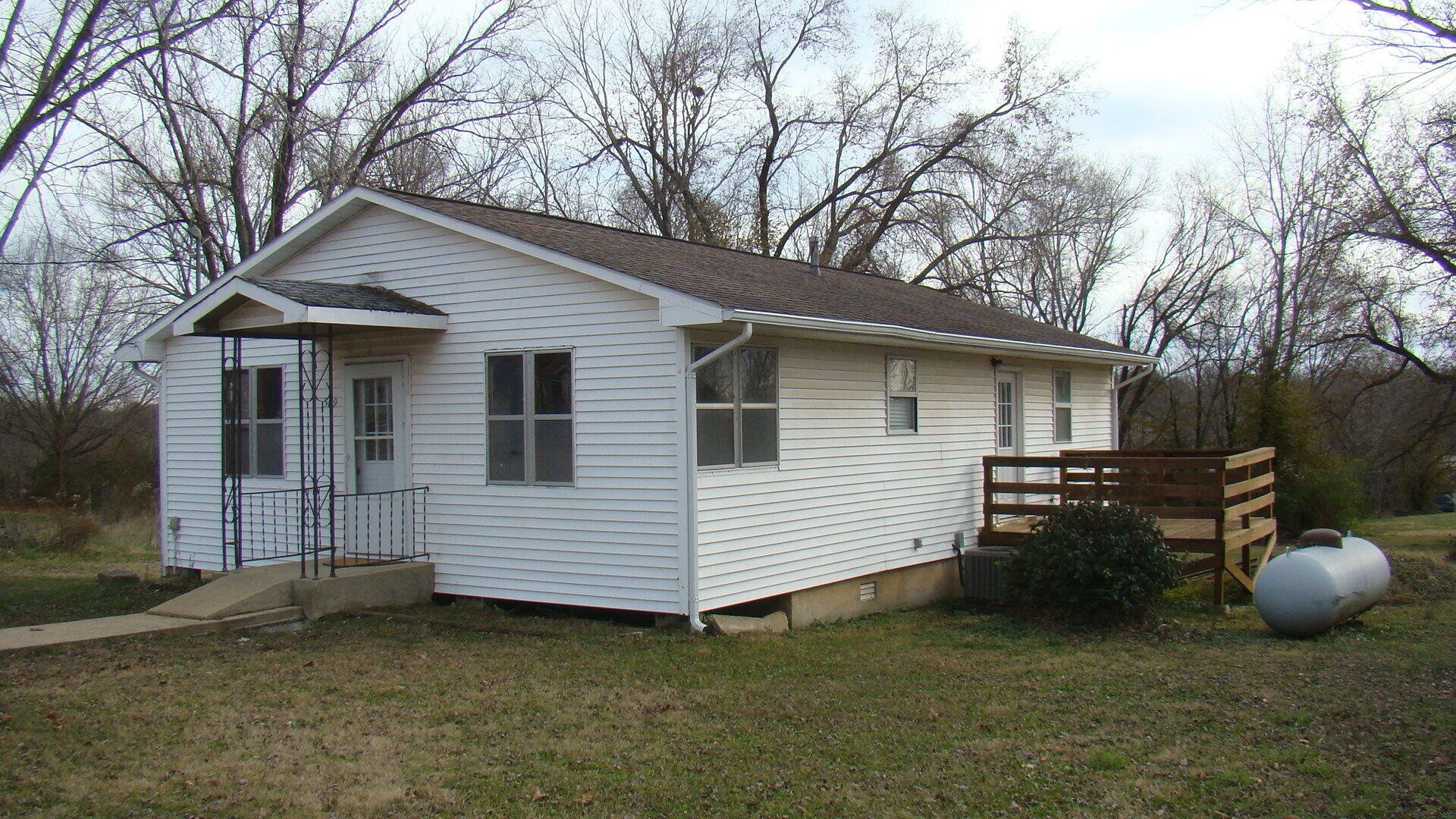 509 East 3rd Street Property Photo 2