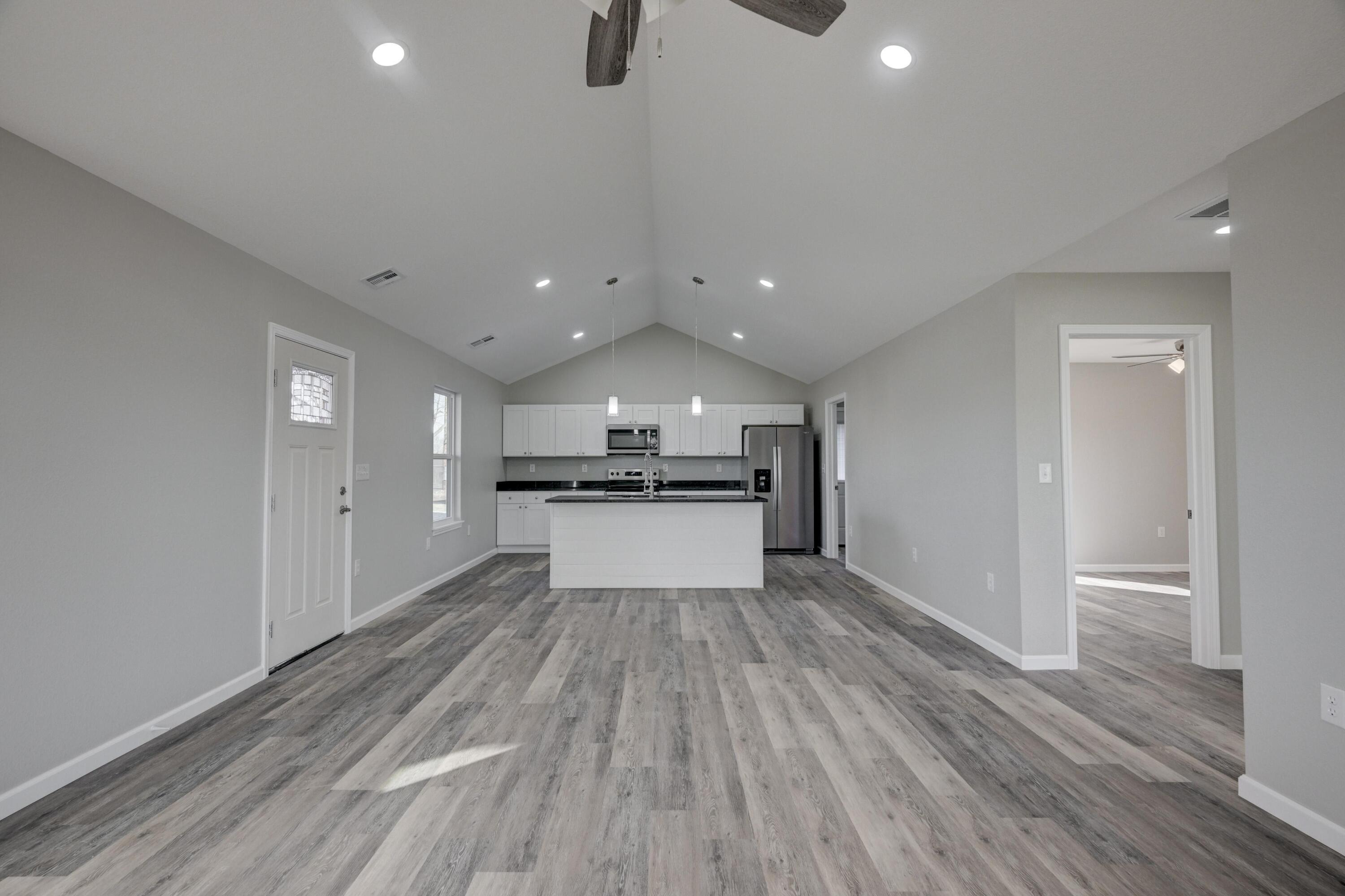 103 Whitmore Street Property Photo 7