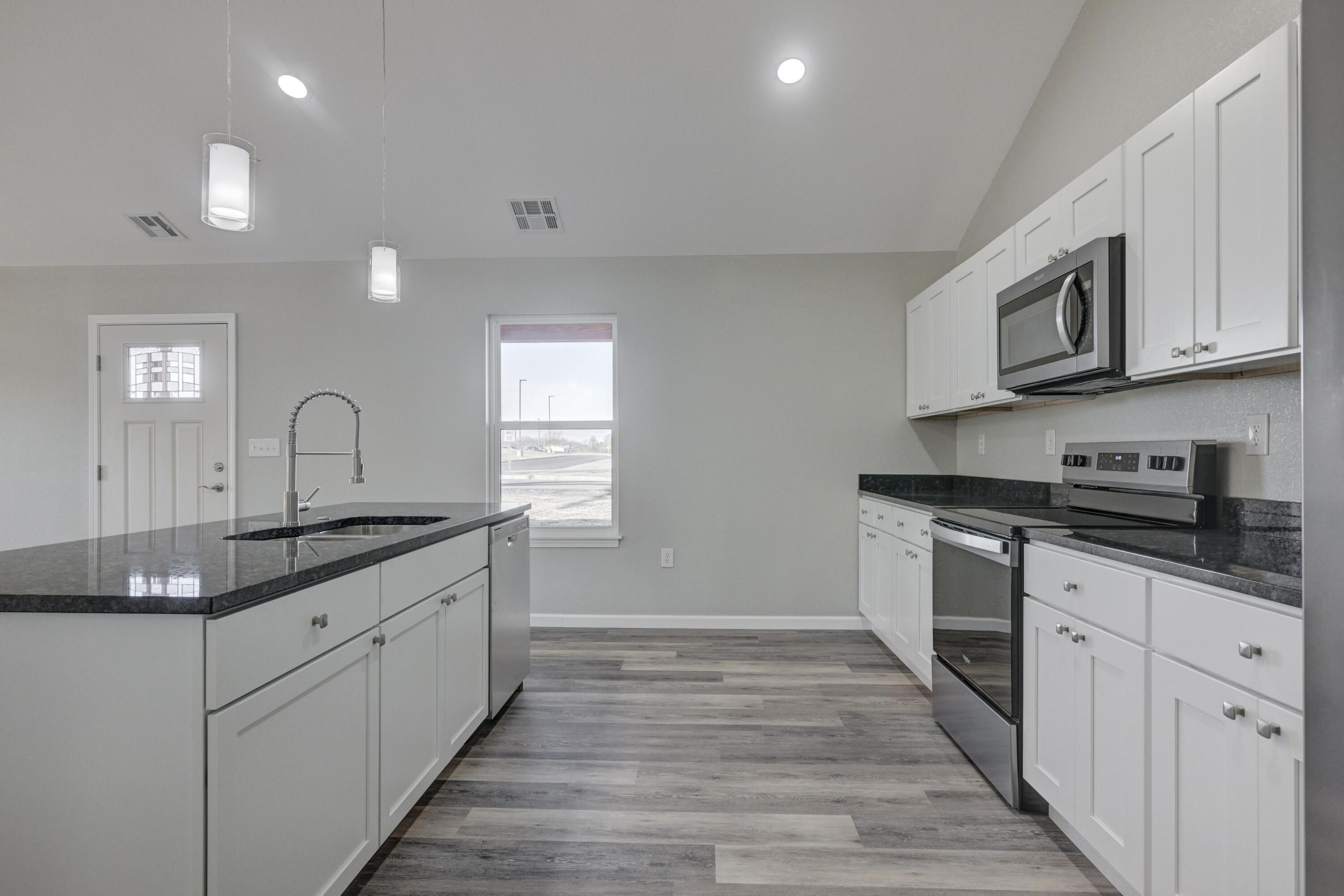 103 Whitmore Street Property Photo 11