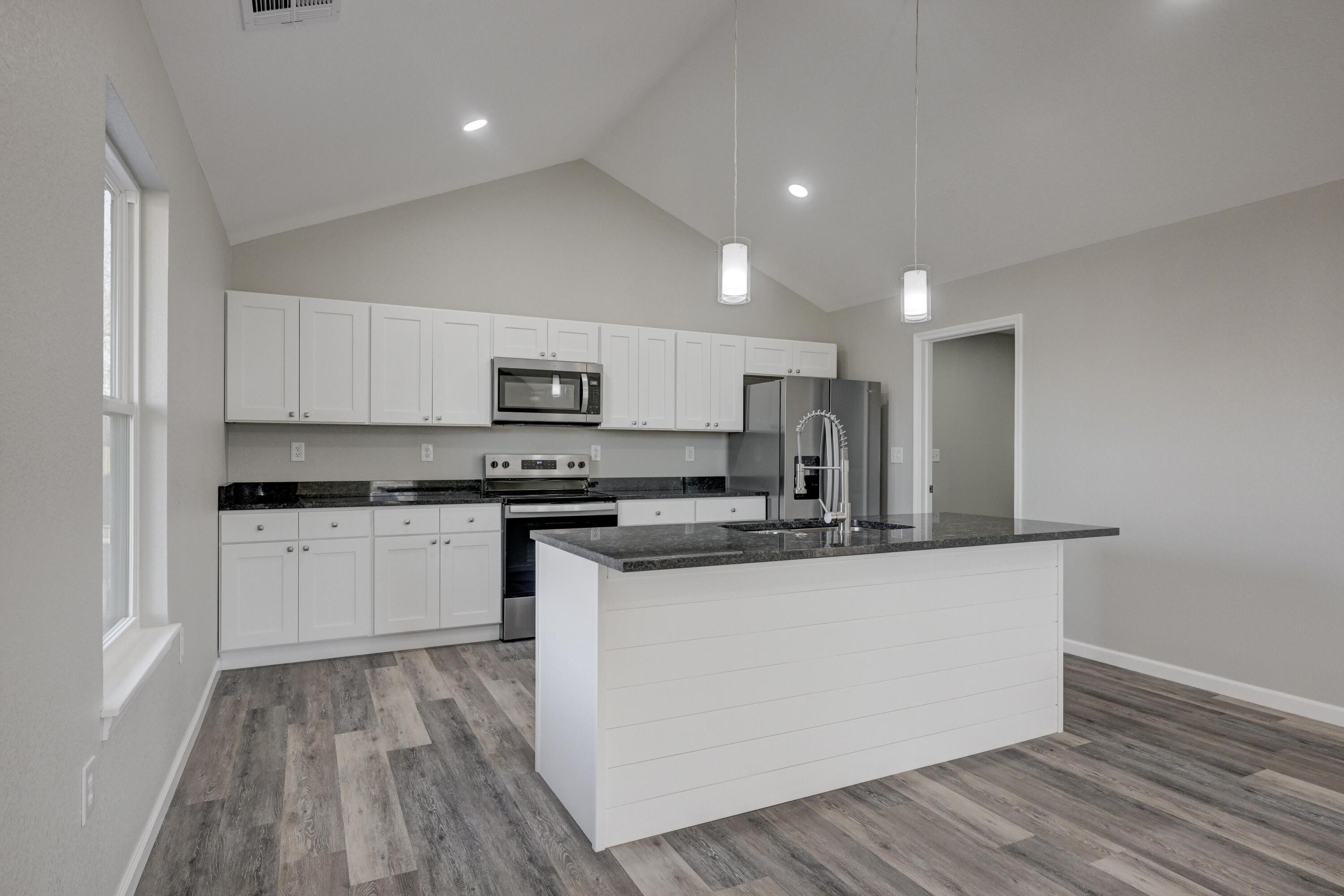103 Whitmore Street Property Photo 13