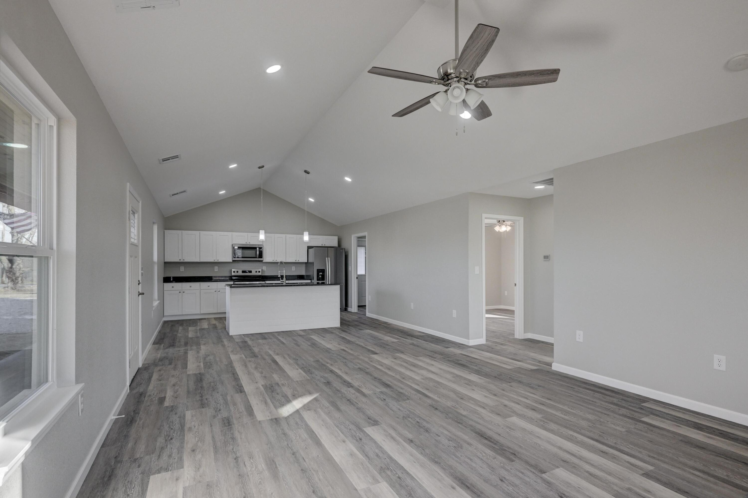 103 Whitmore Street Property Photo 14