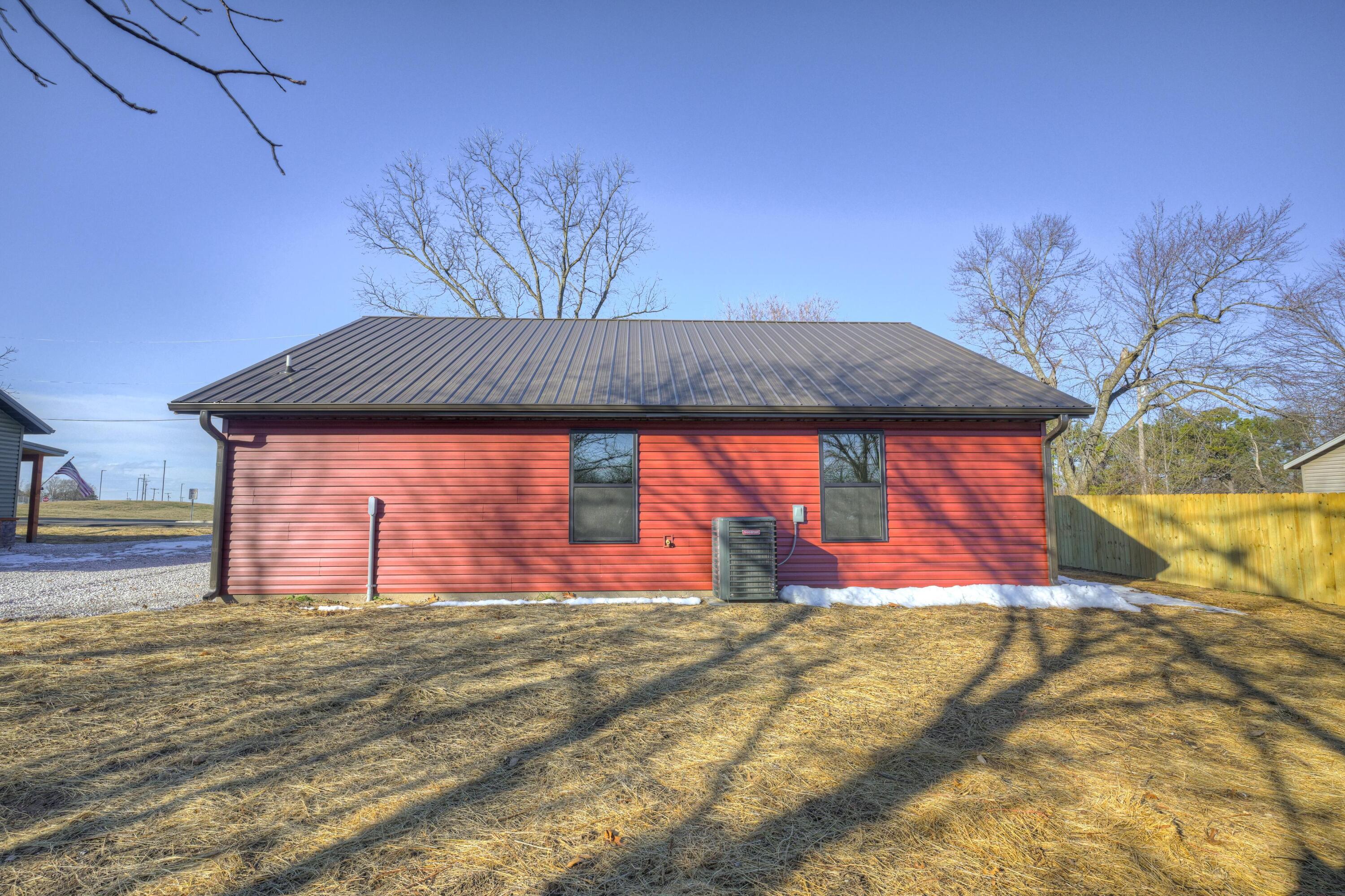 105 Whitmore Street Property Photo 22