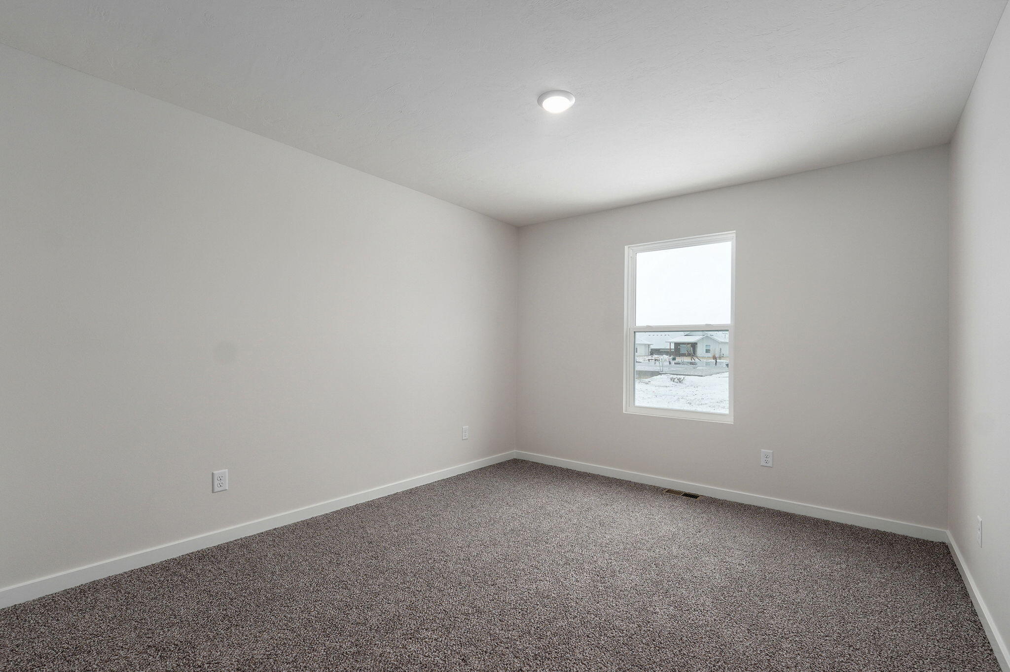 983 North Labrador Avenue Property Photo 22