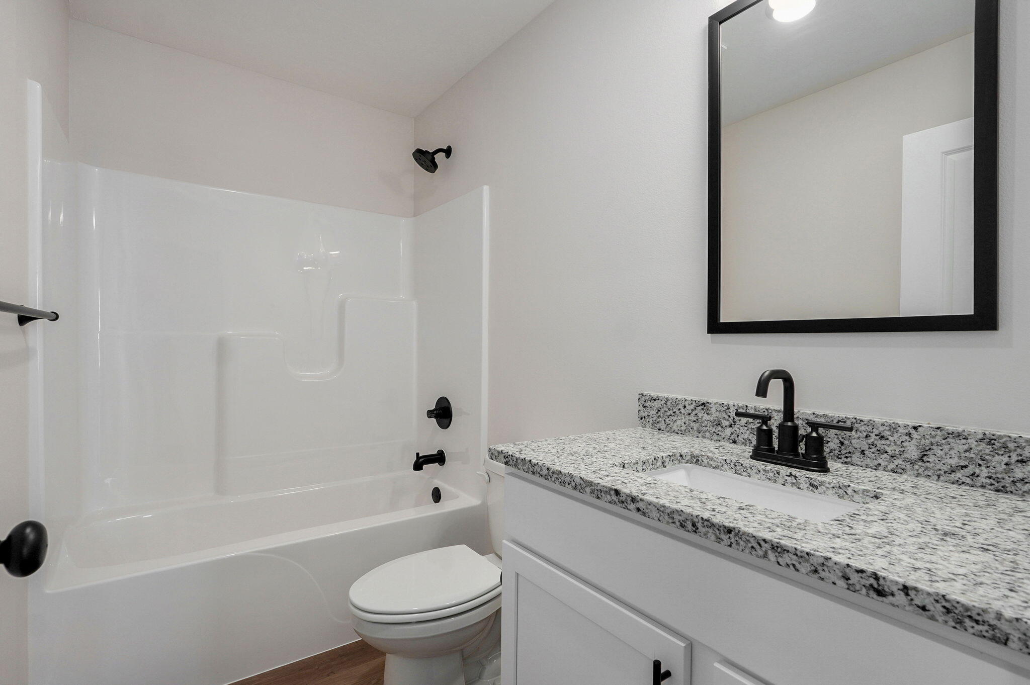983 North Labrador Avenue Property Photo 23
