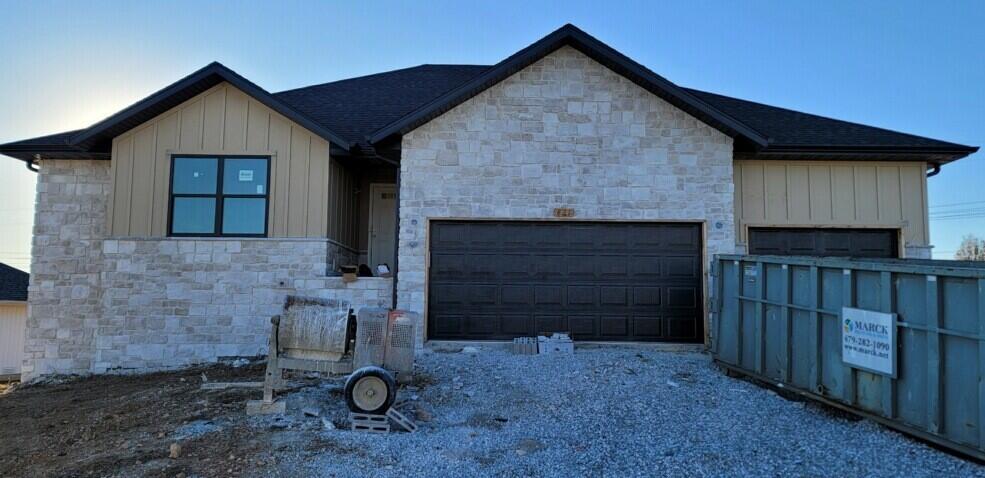 821 South Silverwood Lane Property Photo 1