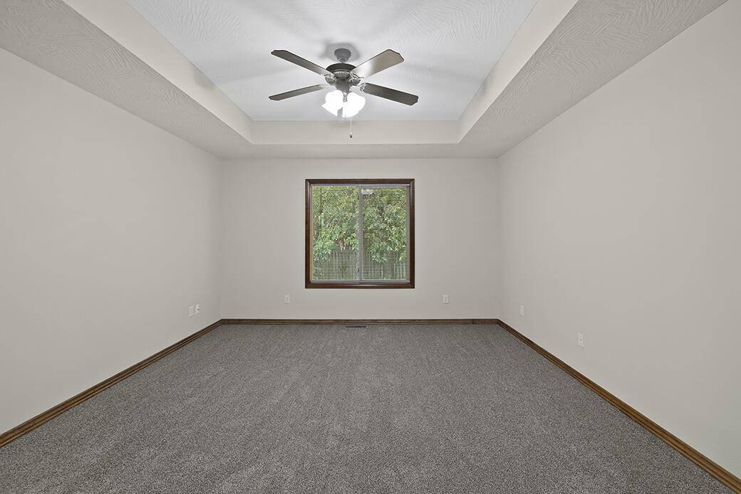 865 South Long Drive Property Photo 16