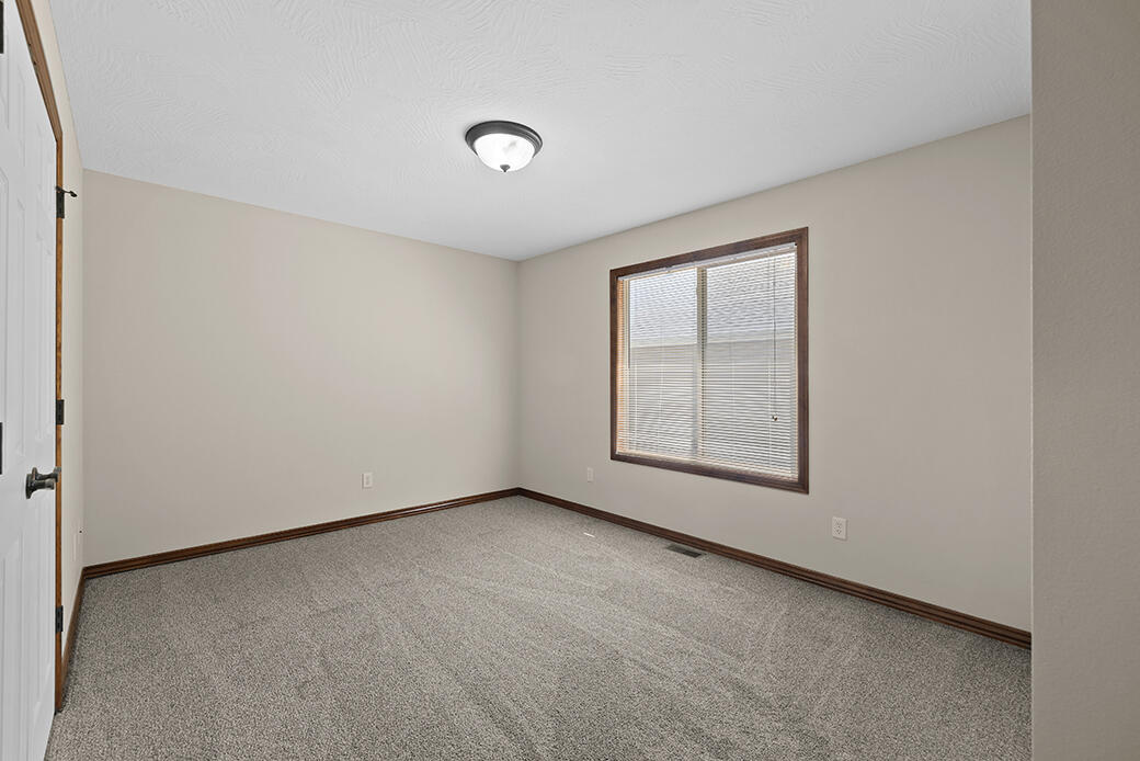865 South Long Drive Property Photo 23