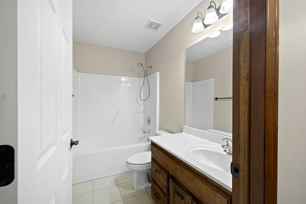865 South Long Drive Property Photo 24