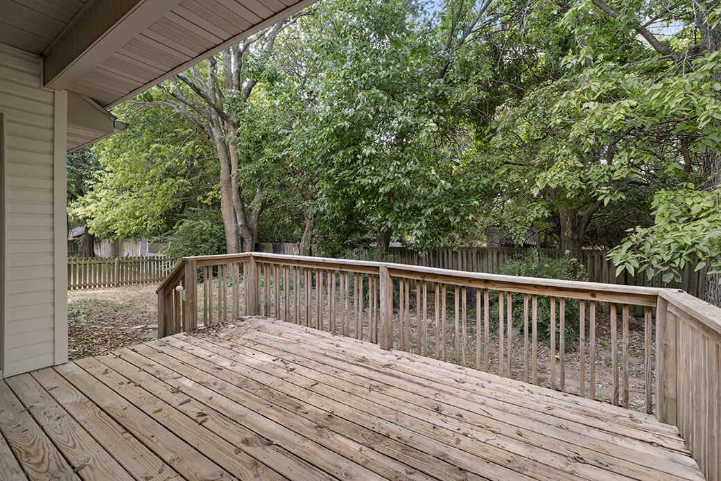 865 South Long Drive Property Photo 26