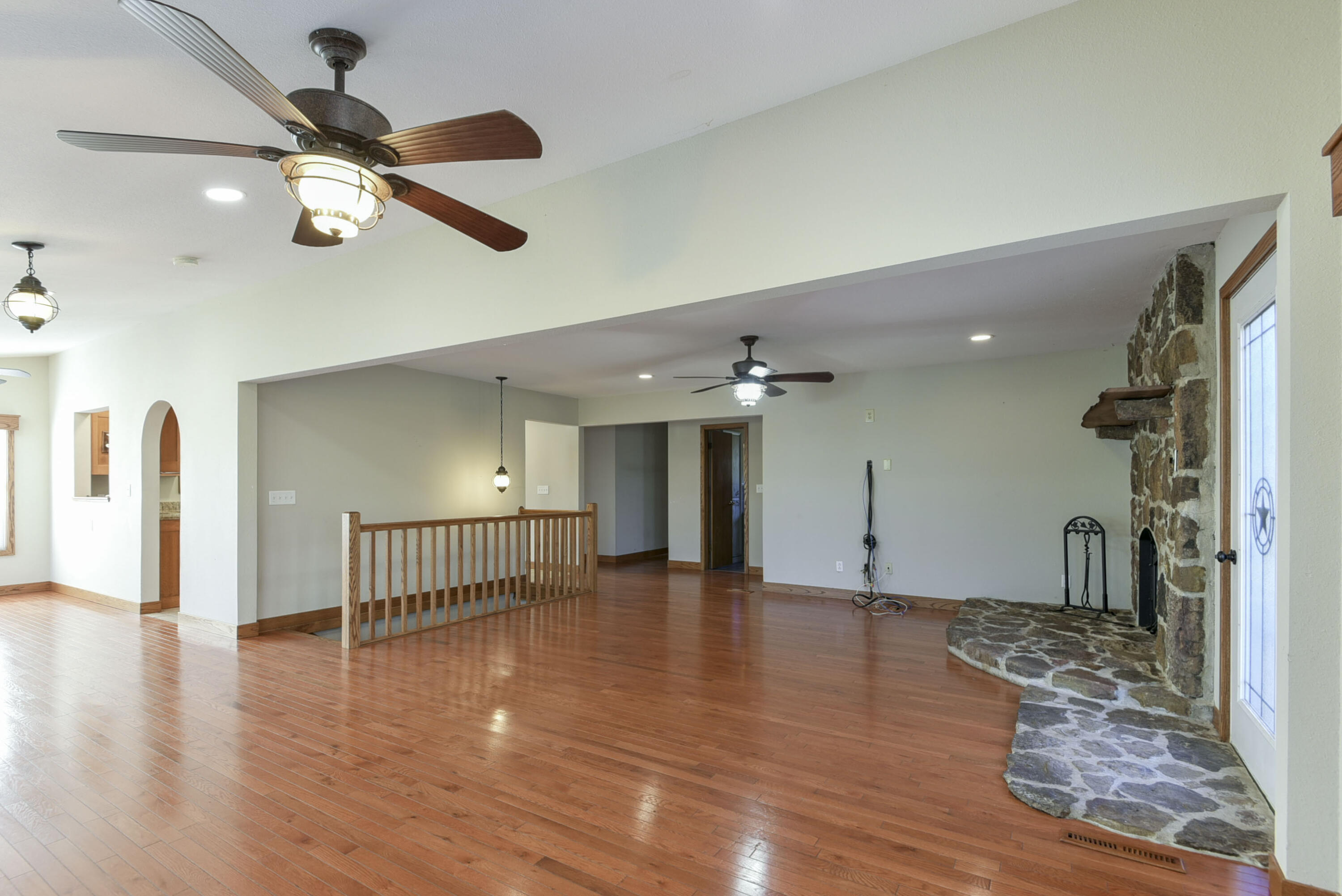 3265 Lakeview Lane Property Photo 4